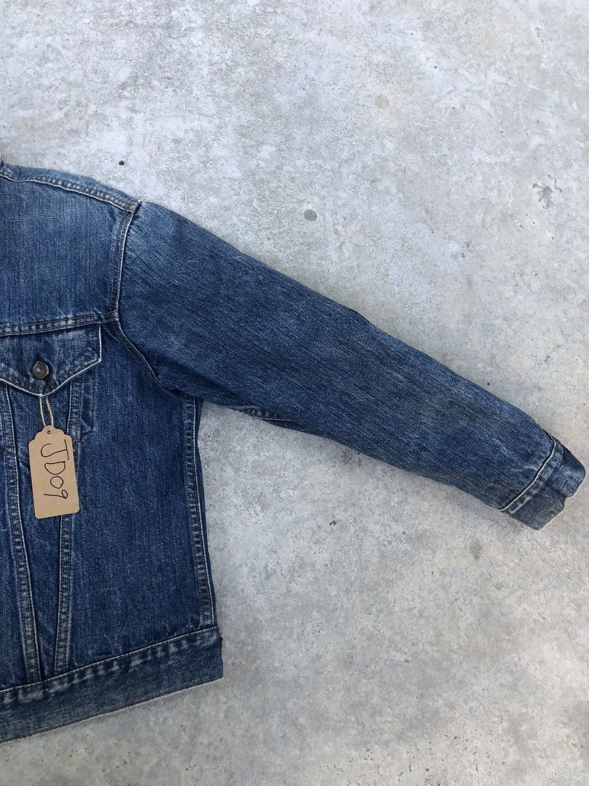 Levi's Denim Jacket 80’s Levi’s Distressed Size US L / EU 52-54 / 3 - 7 Thumbnail