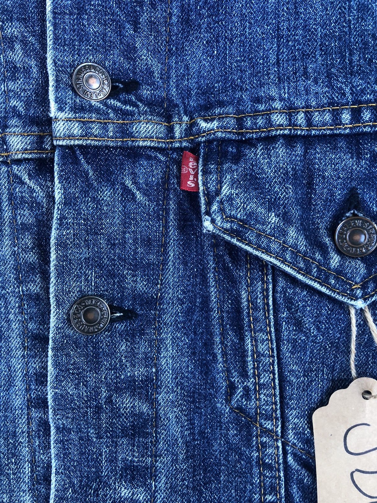 Levi's Denim Jacket 80’s Levi’s Distressed Size US L / EU 52-54 / 3 - 17 Thumbnail