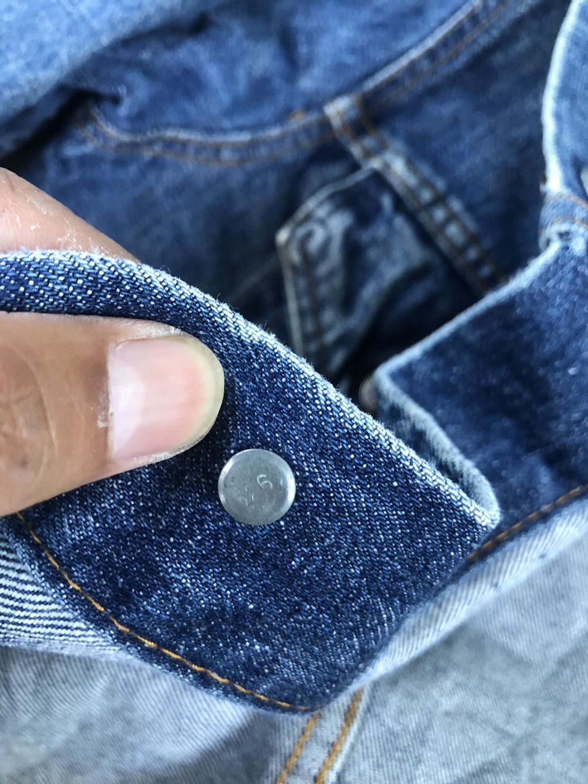 Levi's Denim Jacket 80’s Levi’s Distressed Size US L / EU 52-54 / 3 - 22 Thumbnail