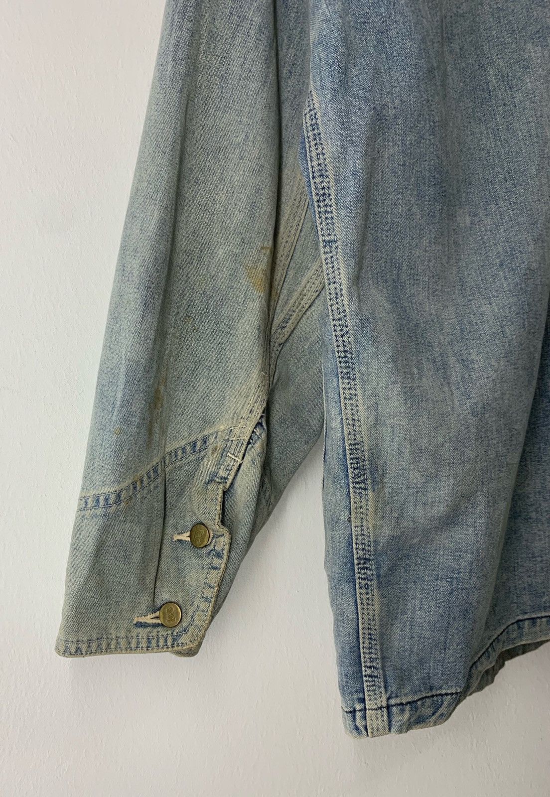 Lee × Vintage ☃️ Vintage 70s rips faded Lee Union Made worker denim jacket Size US M / EU 48-50 / 2 - 4 Thumbnail