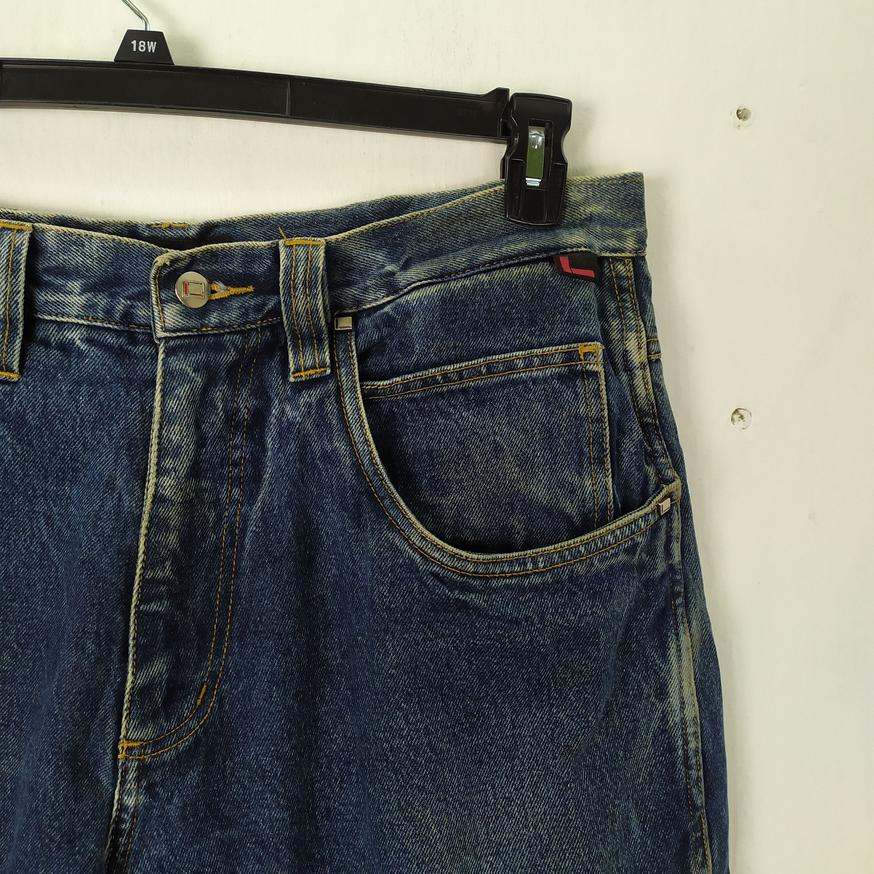 Fubu × Jean VINTAGE FUBU FADED JEANS DENIM CARGO PANTS/TACTICAL PANTS Size US 38 / EU 54 - 5 Thumbnail
