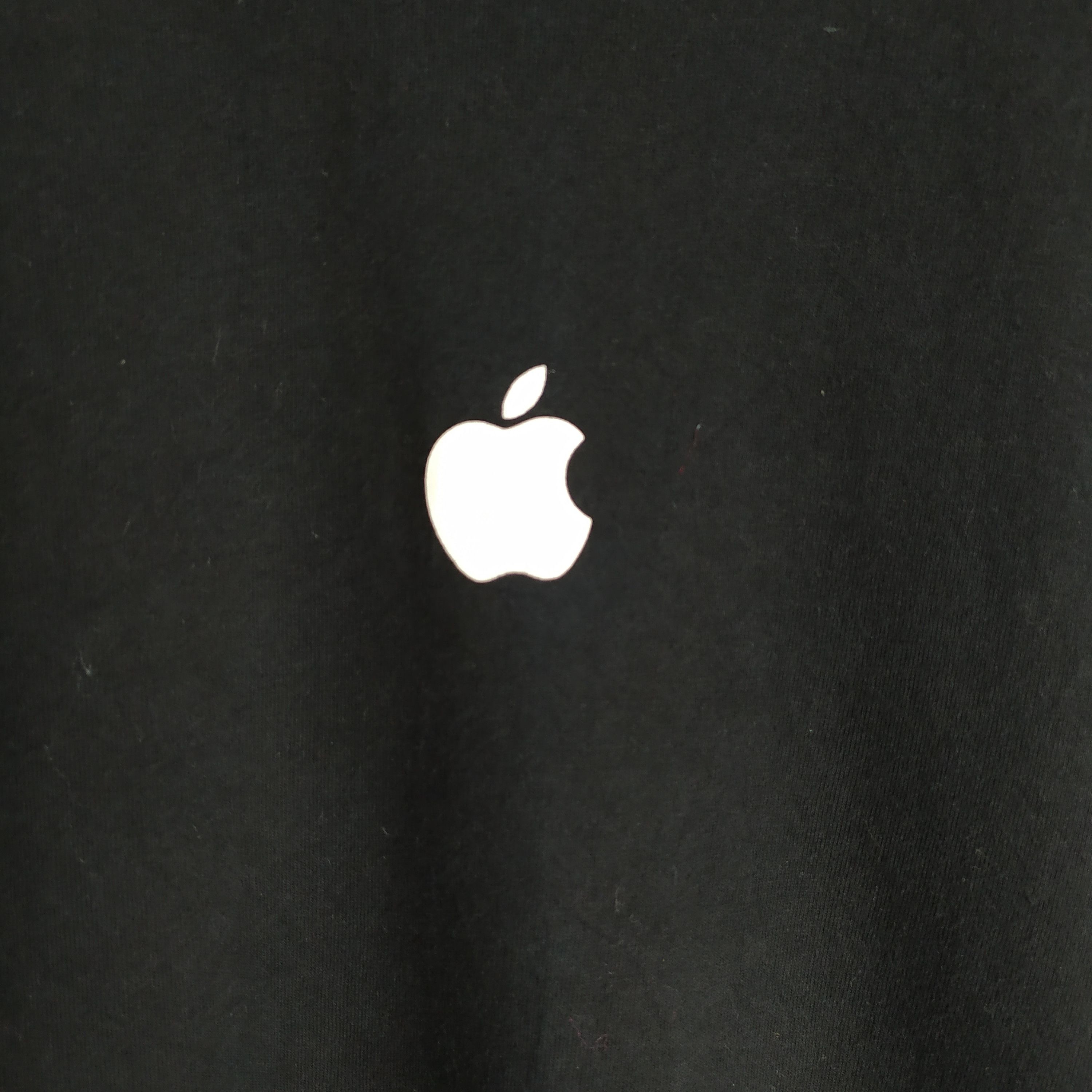 Apple × Vintage Best offer ❗Vintage Apple Black T-Shirt Size US S / EU 44-46 / 1 - 2 Thumbnail