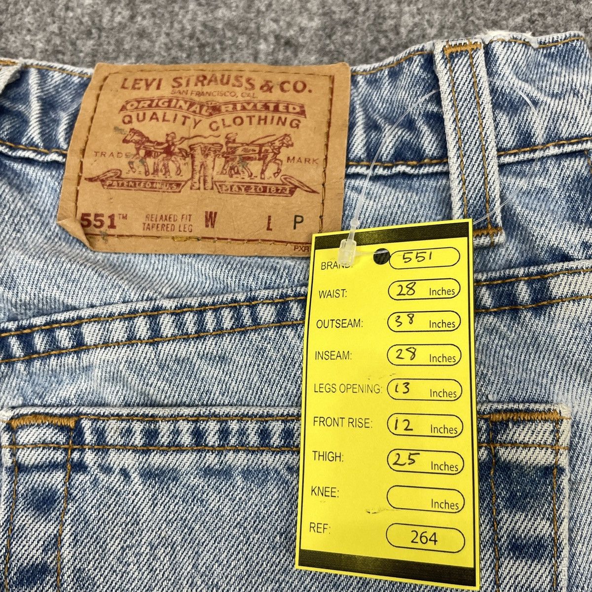 Levi's × Vintage Vintage Levi's 551 Distressed Light Wash - wc 264 Size US 28 / EU 44 - 11 Thumbnail