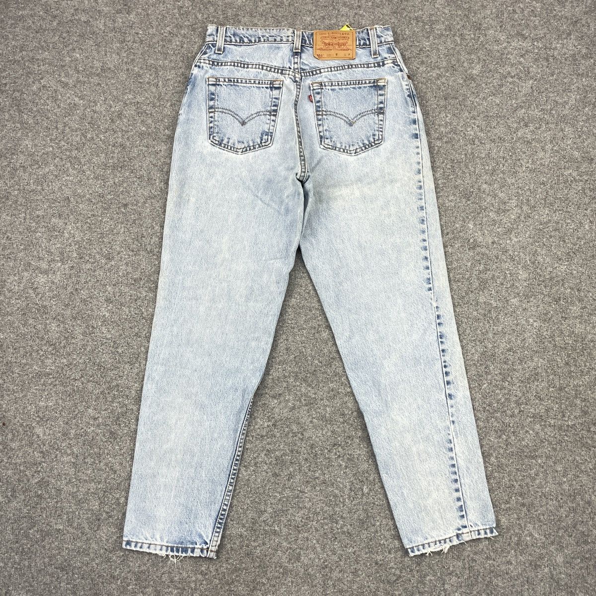 Levi's × Vintage Vintage Levi's 551 Distressed Light Wash - wc 264 Size US 28 / EU 44 - 2 Thumbnail