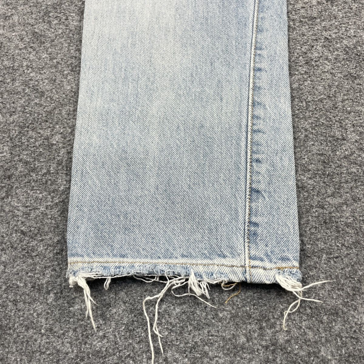 Levi's × Vintage Vintage levi's 501 Distressed Light Wash -wc 245 Size US 34 / EU 50 - 7 Thumbnail