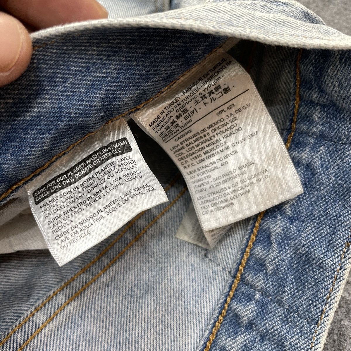 Levi's × Vintage Vintage levi's 501 Distressed Light Wash -wc 245 Size US 34 / EU 50 - 11 Thumbnail