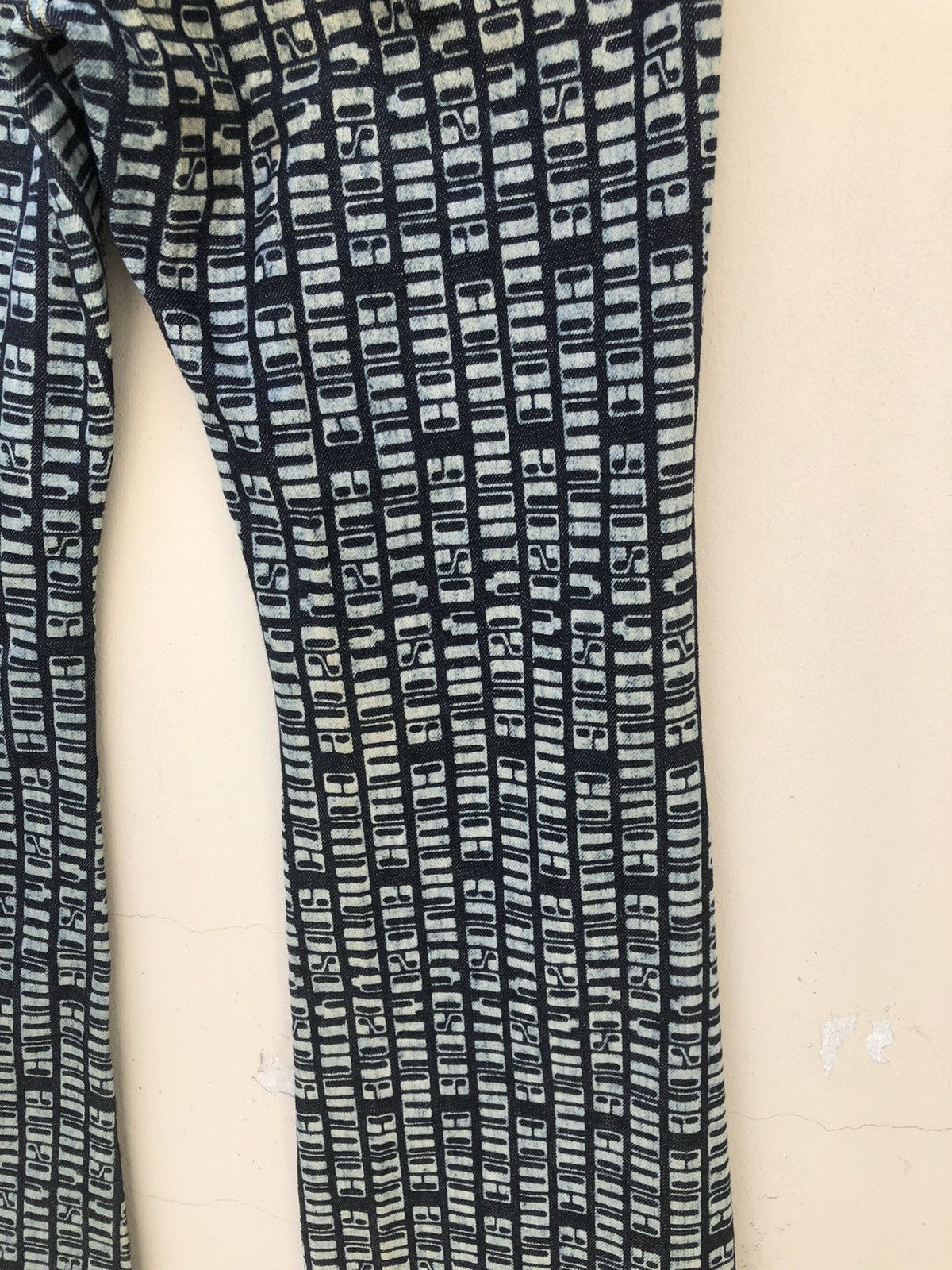 Vintage Vintage Ozone Community Japan All Printed Denim Flare Pant Size US 29 - 22 Thumbnail