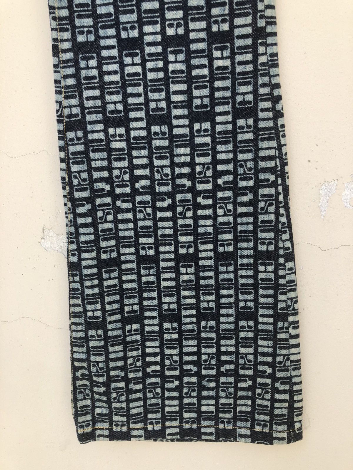 Vintage Vintage Ozone Community Japan All Printed Denim Flare Pant Size US 29 - 14 Thumbnail