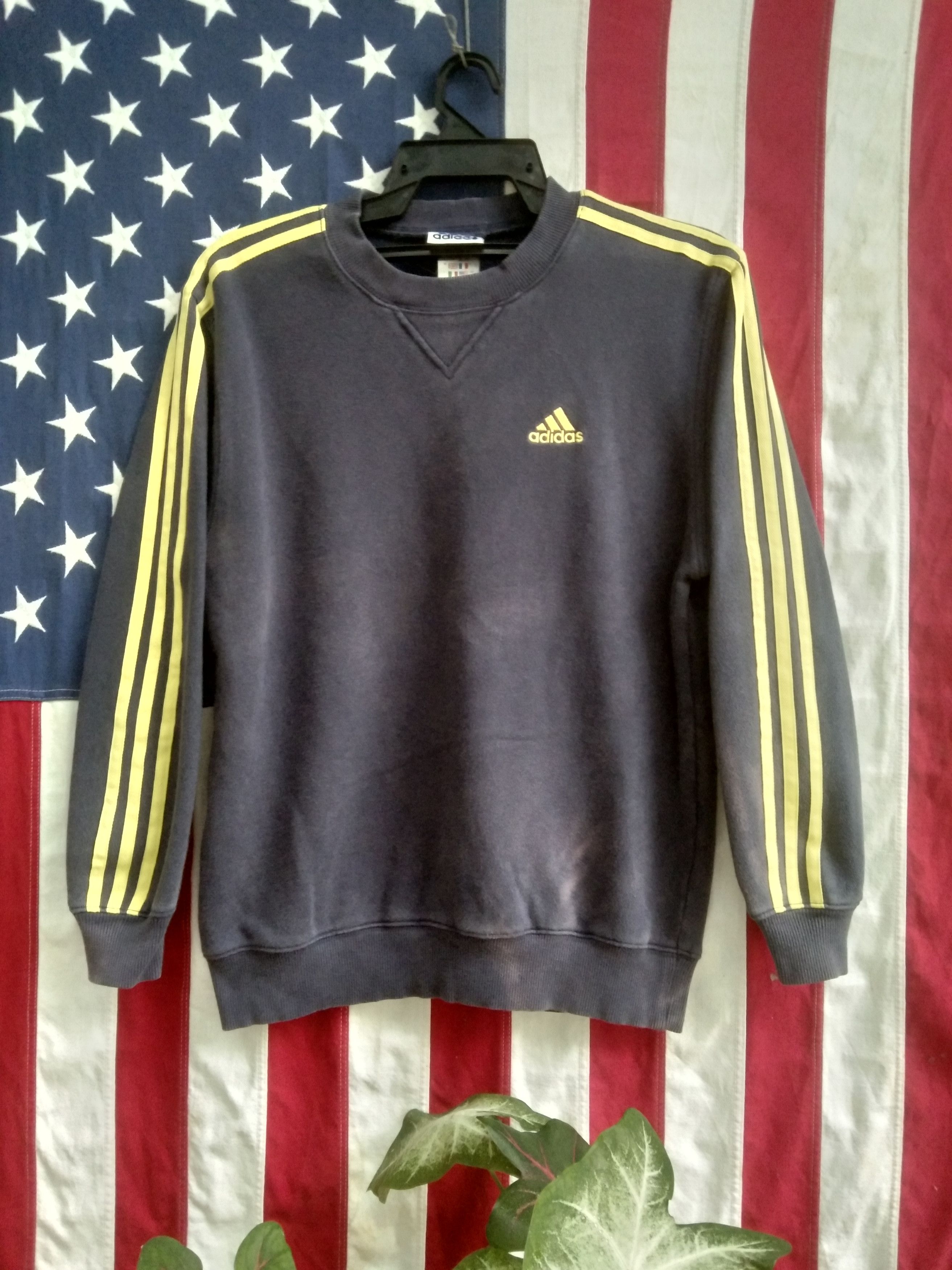 Adidas × Vintage VINTAGE ADIDAS SWEATSHIRT Size US S / EU 44-46 / 1 - 1 Thumbnail