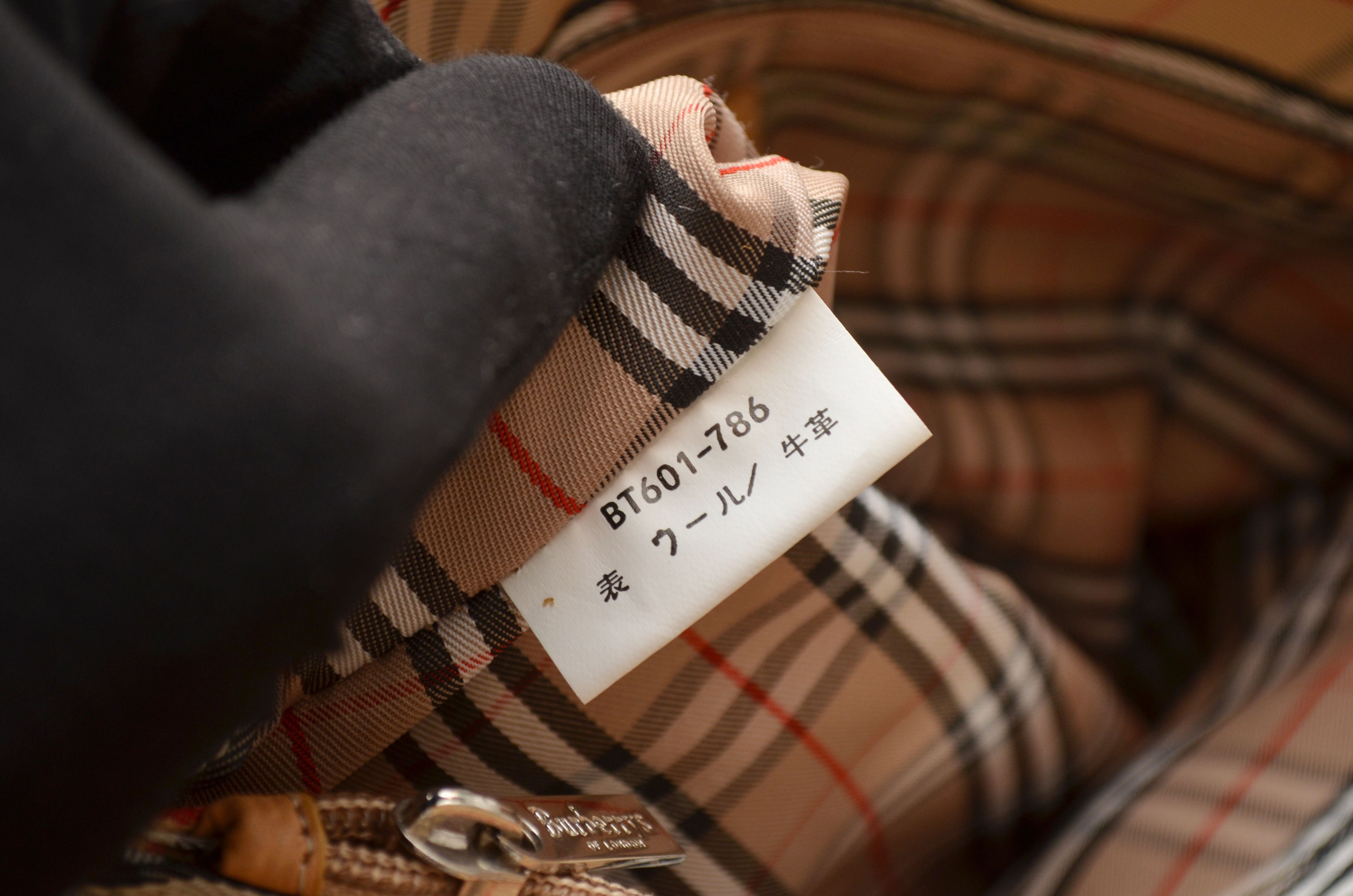 Burberry × Vintage Burberry Blue Label Novacheck Shoulder Bag RARE Vintage Size ONE SIZE - 9 Thumbnail