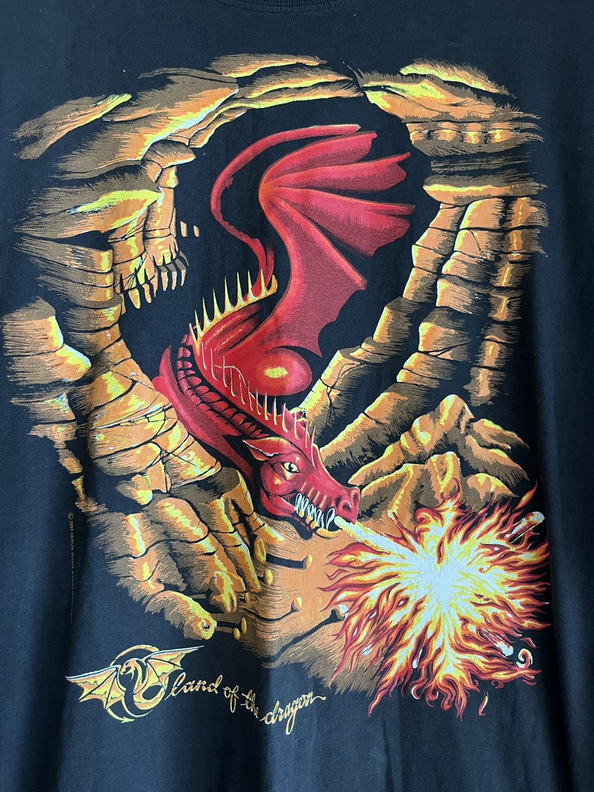 Vintage Land of the dragon ft11 Size US XL / EU 56 / 4 - 2 Thumbnail