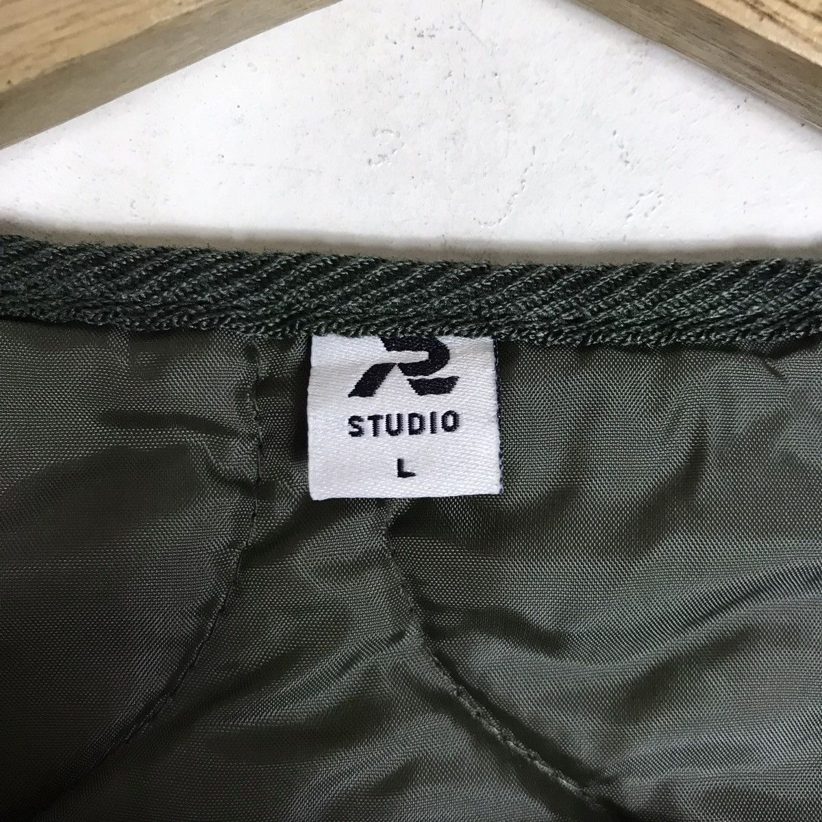 Vintage R2 Studio Olive Green Military Quilted Jacket Size US L / EU 52-54 / 3 - 6 Thumbnail