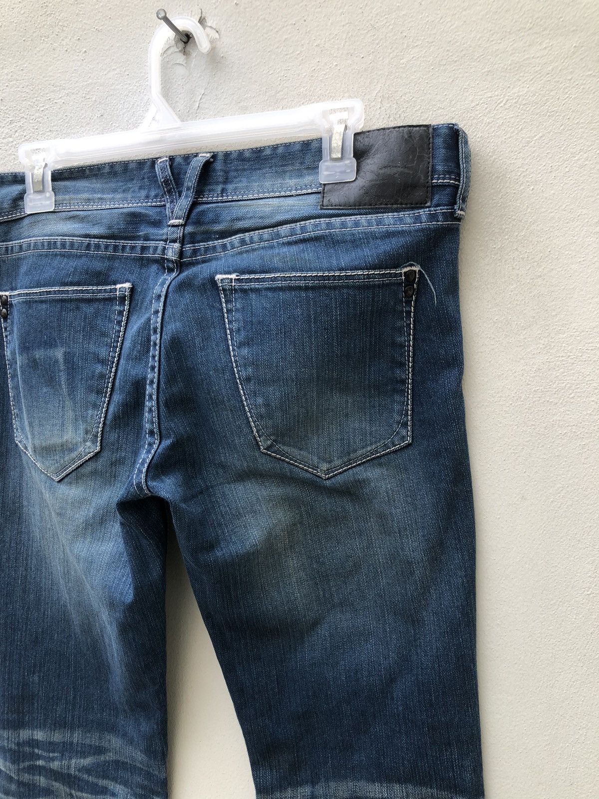 Vanquish Mud Wash Vanquish Gold Japan Low Rise Flare Denim Jeans Size US 31 - 19 Thumbnail