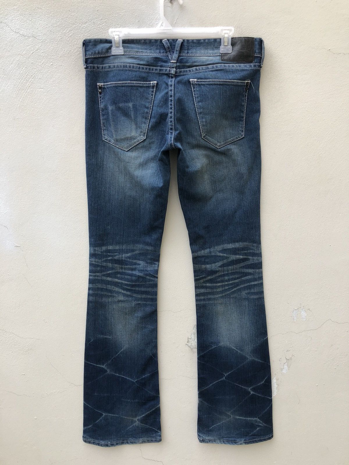 Vanquish Mud Wash Vanquish Gold Japan Low Rise Flare Denim Jeans Size US 31 - 15 Thumbnail