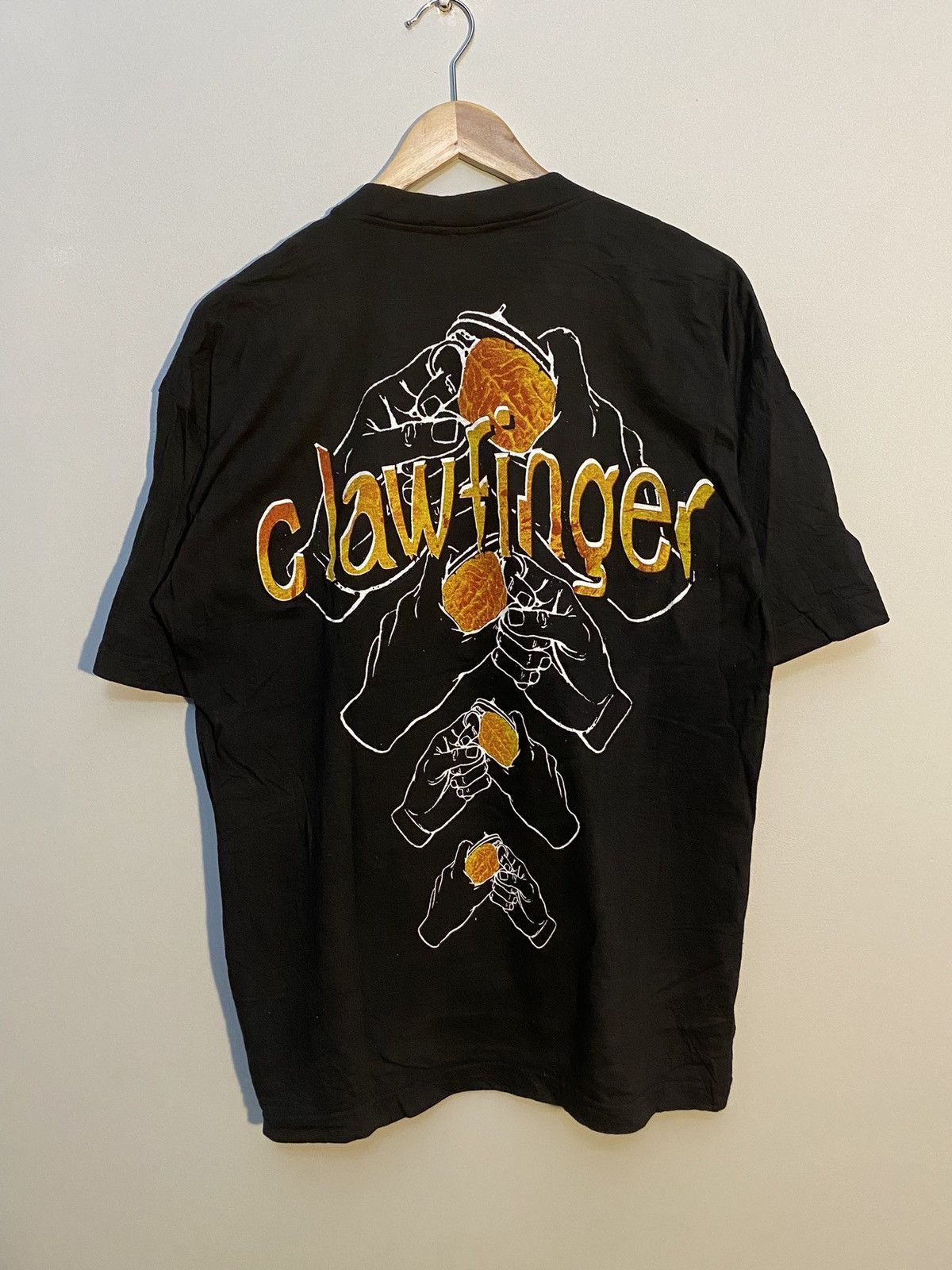 Band Tees 90s Clawfinger Use Your Brain Vintage Empire Metal Tshirt Size US XL / EU 56 / 4 - 2 Thumbnail