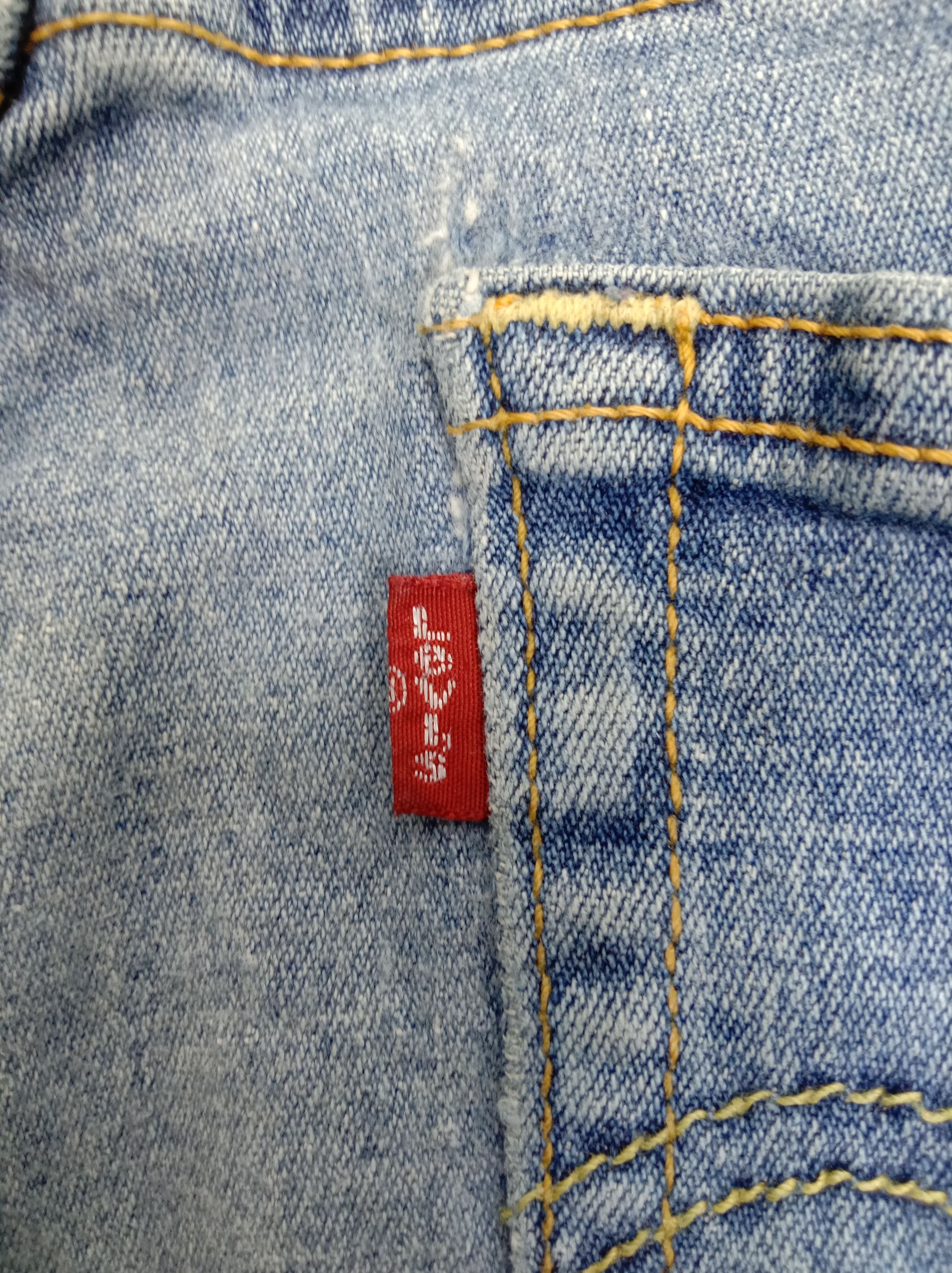 Levi's Vintage Levi's 519 Flare Jeans Blue Wash Denim Size 28" / US 6 / IT 42 - 14 Thumbnail