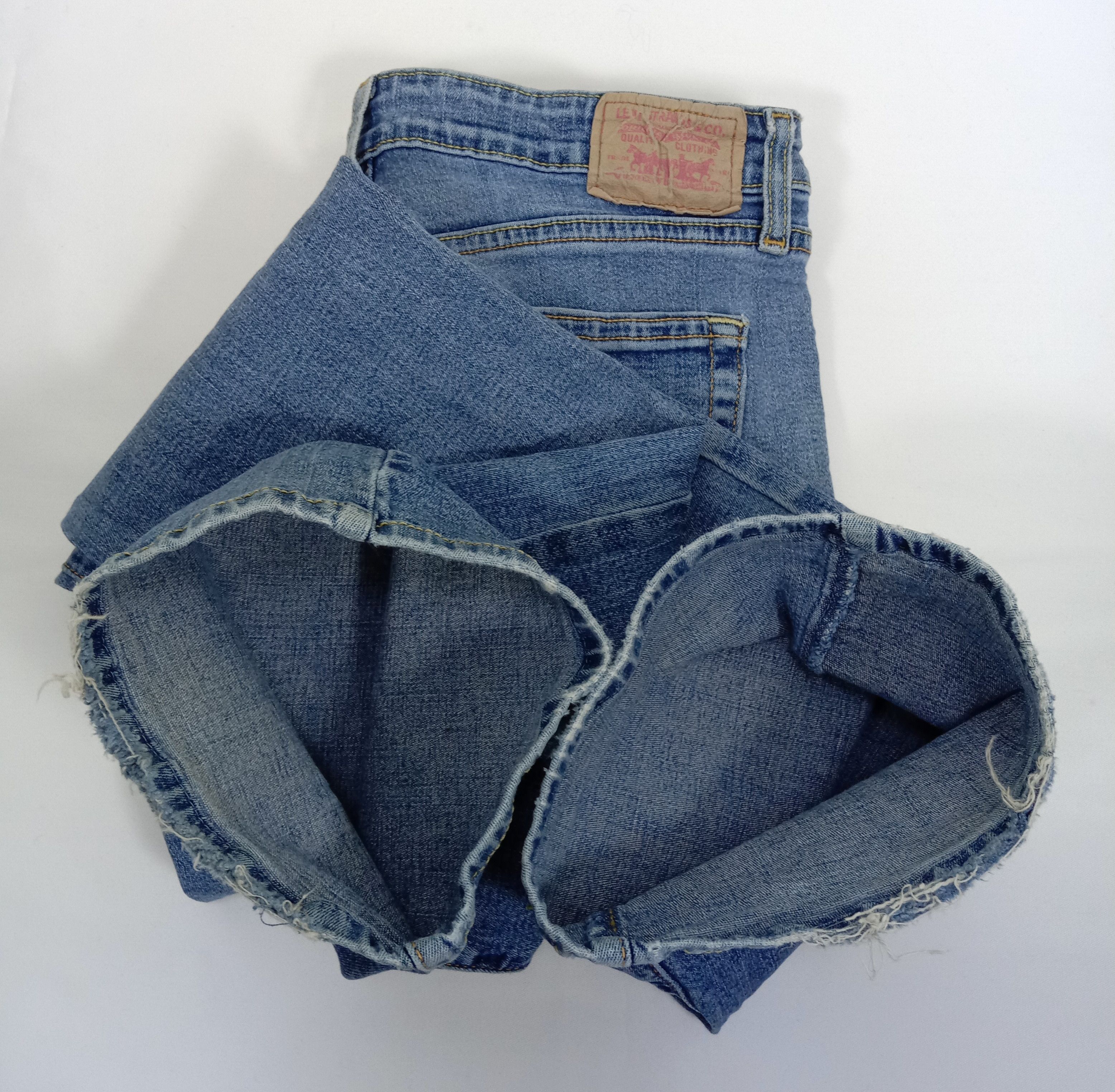 Levi's Vintage Levi's 519 Flare Jeans Blue Wash Denim Size 28" / US 6 / IT 42 - 18 Thumbnail
