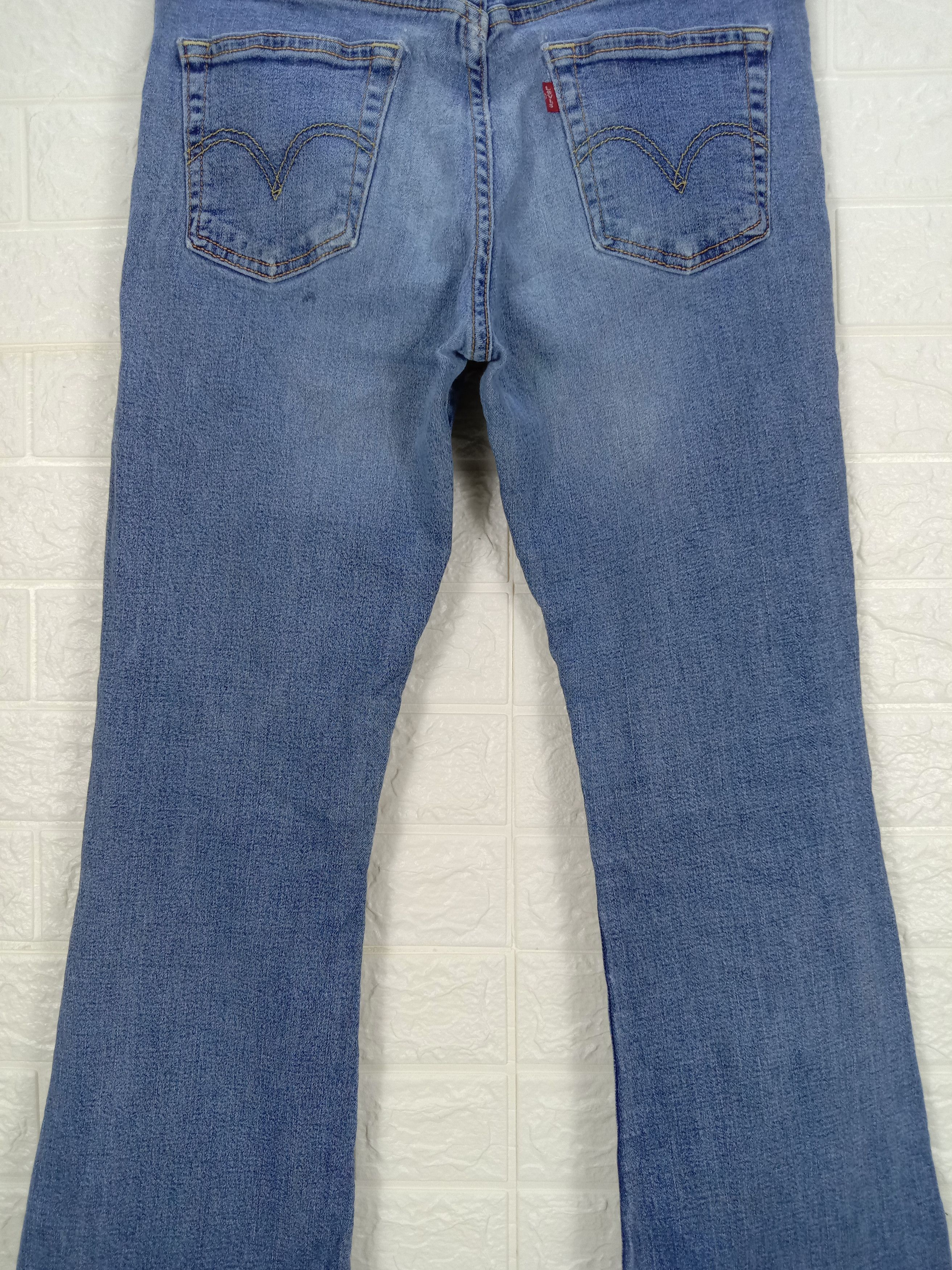 Levi's Vintage Levi's 519 Flare Jeans Blue Wash Denim Size 28" / US 6 / IT 42 - 7 Thumbnail