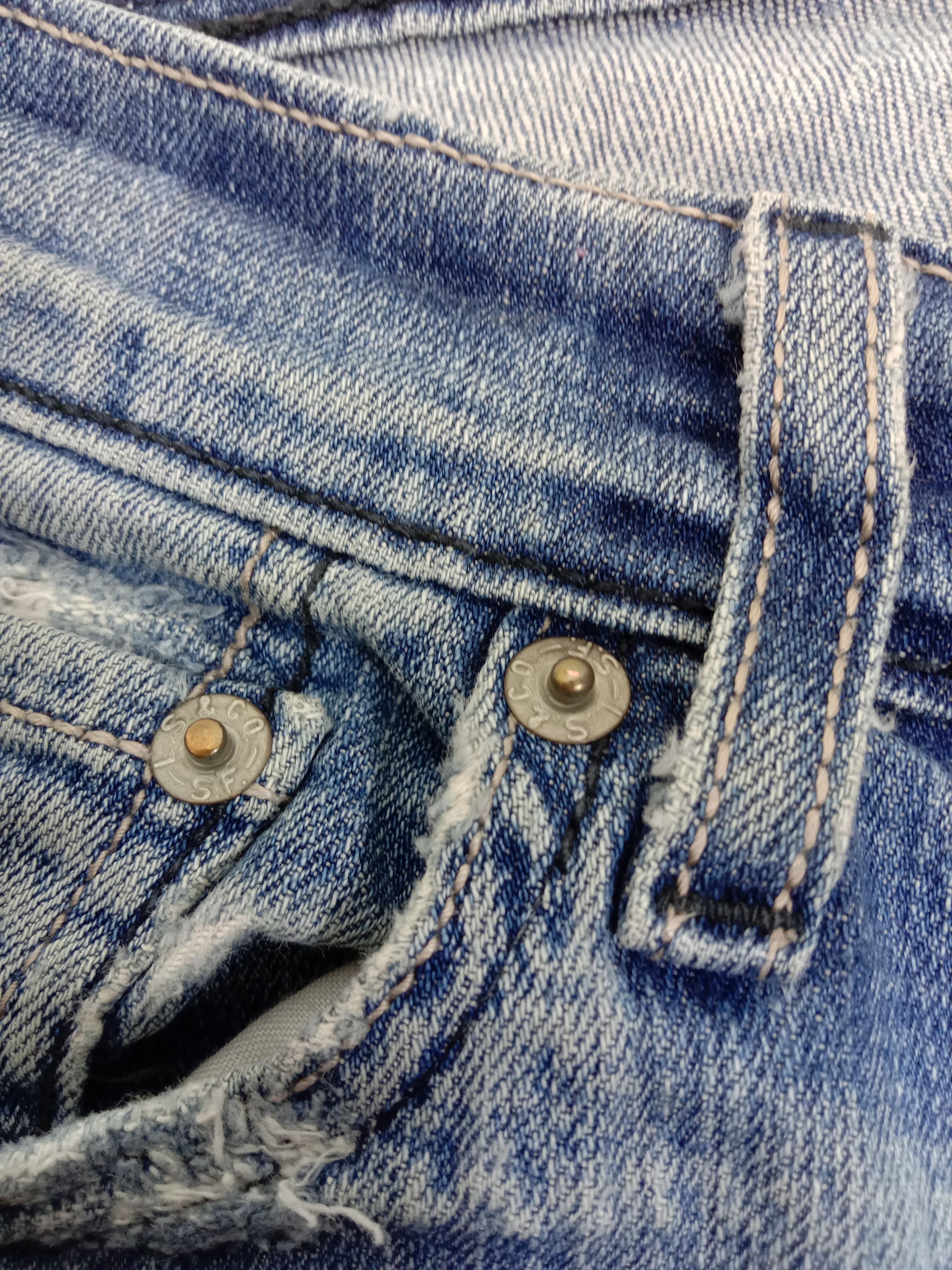Levi's Vintage Levi's 524 Flare Jeans Faded Blue Ripped Denim Size 28" / US 6 / IT 42 - 15 Thumbnail