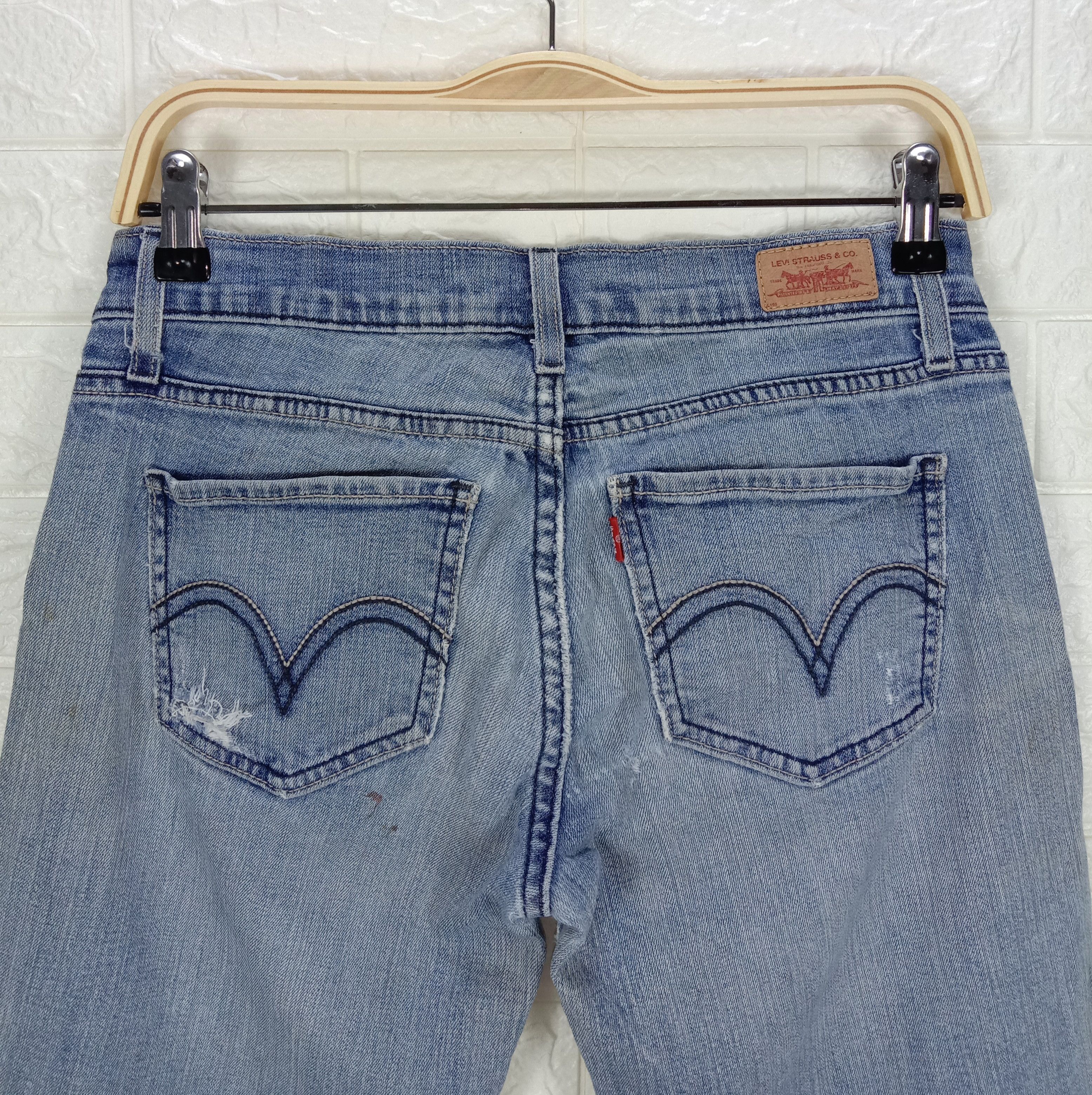 Levi's Vintage Levi's 524 Flare Jeans Faded Blue Ripped Denim Size 28" / US 6 / IT 42 - 6 Thumbnail