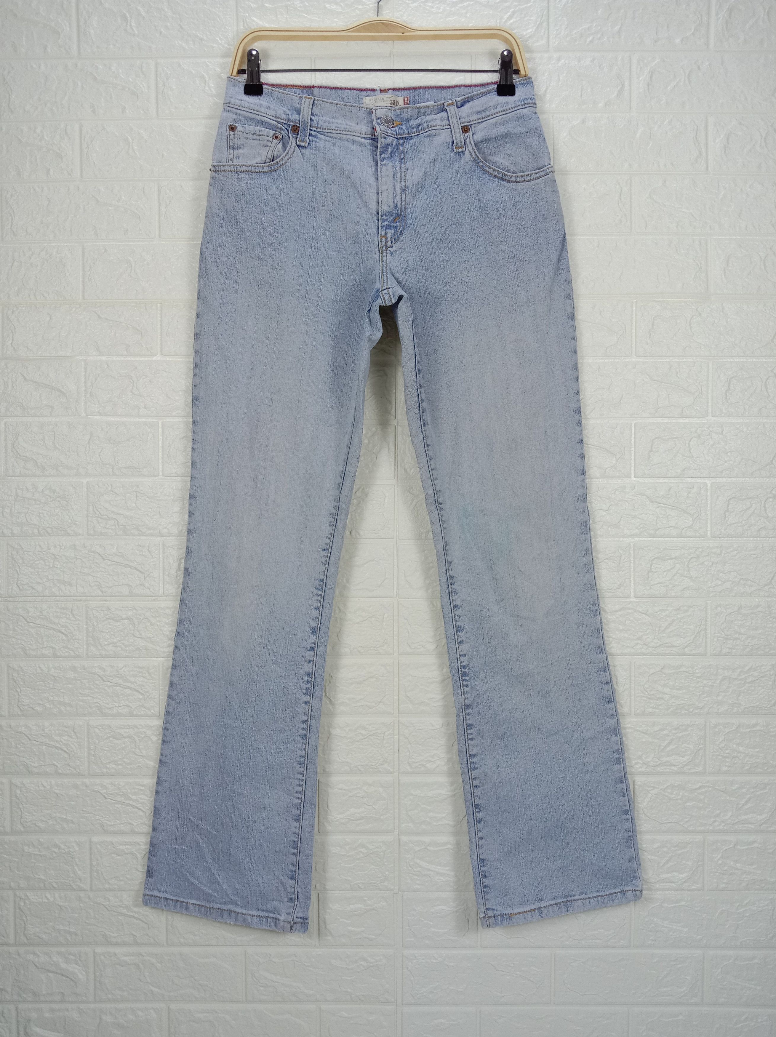 Vintage Levi's 550 Flare Jeans Light Wash Denim