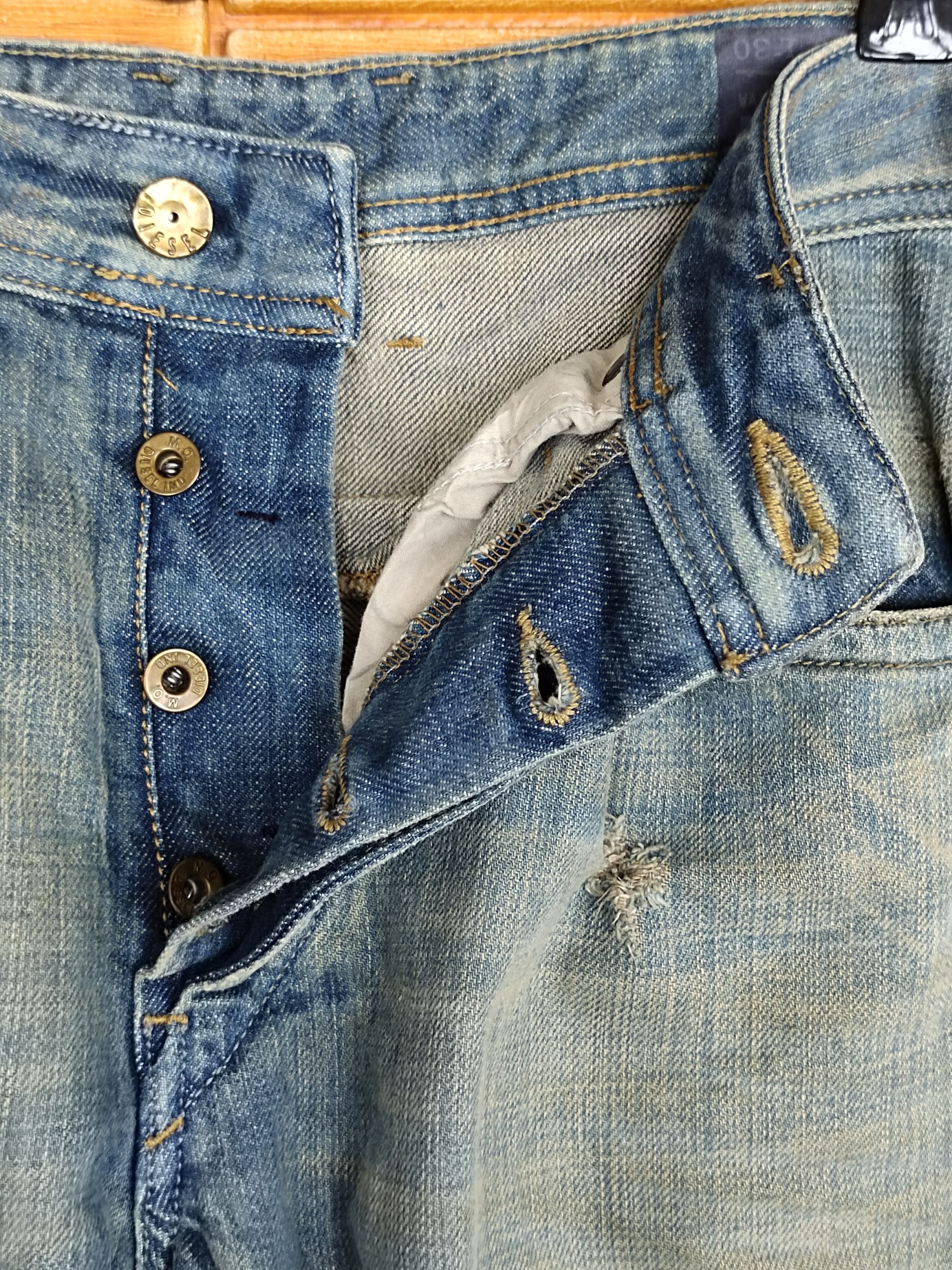 Diesel Vintage Diesel Braddom Regular Slim Denim Jeans Y2k Size US 32 / EU 48 - 16 Thumbnail