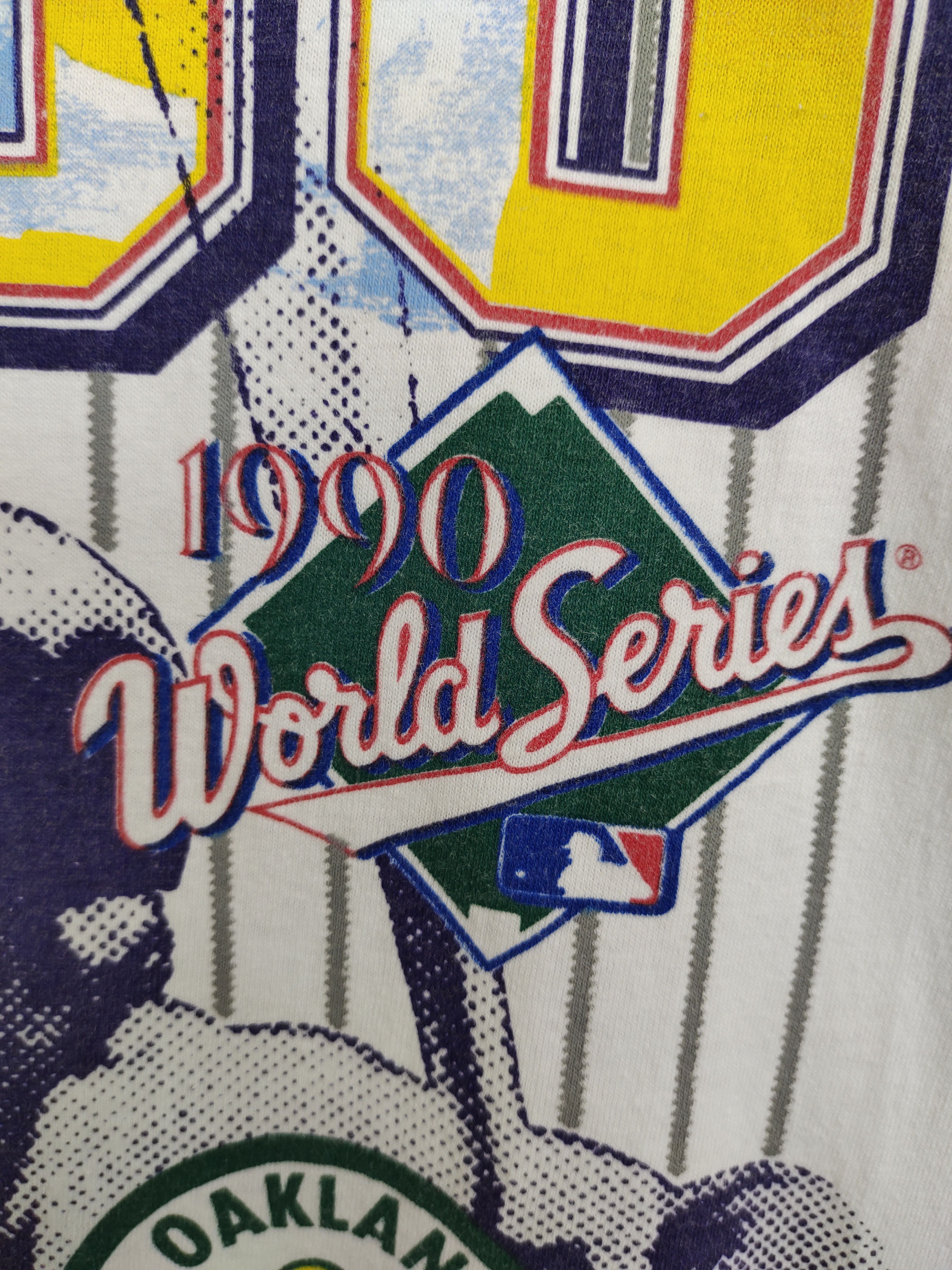 Vintage Vintage 90s World Series 1990 T-Shirt / 90s MLB Size US XL / EU 56 / 4 - 8 Thumbnail
