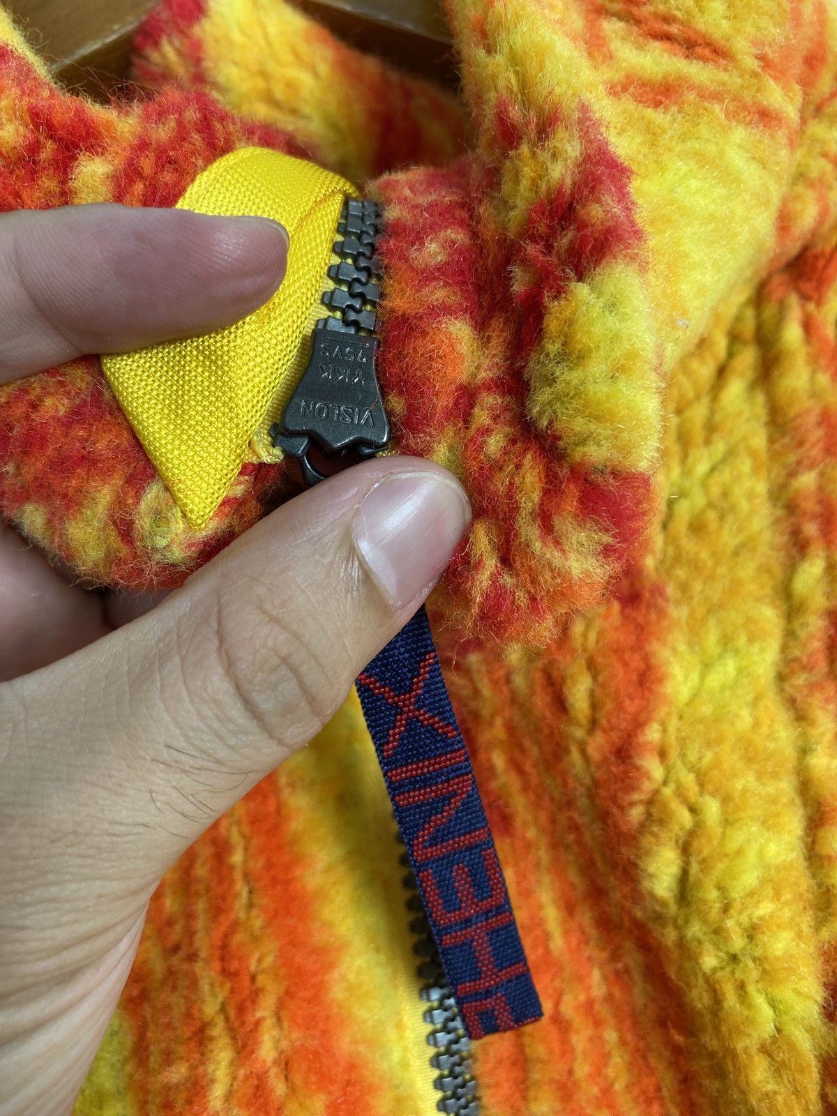 Japanese Brand Rare‼️Vintage PHENIX Abstract Design Half Zipper Fleece Size US L / EU 52-54 / 3 - 9 Thumbnail