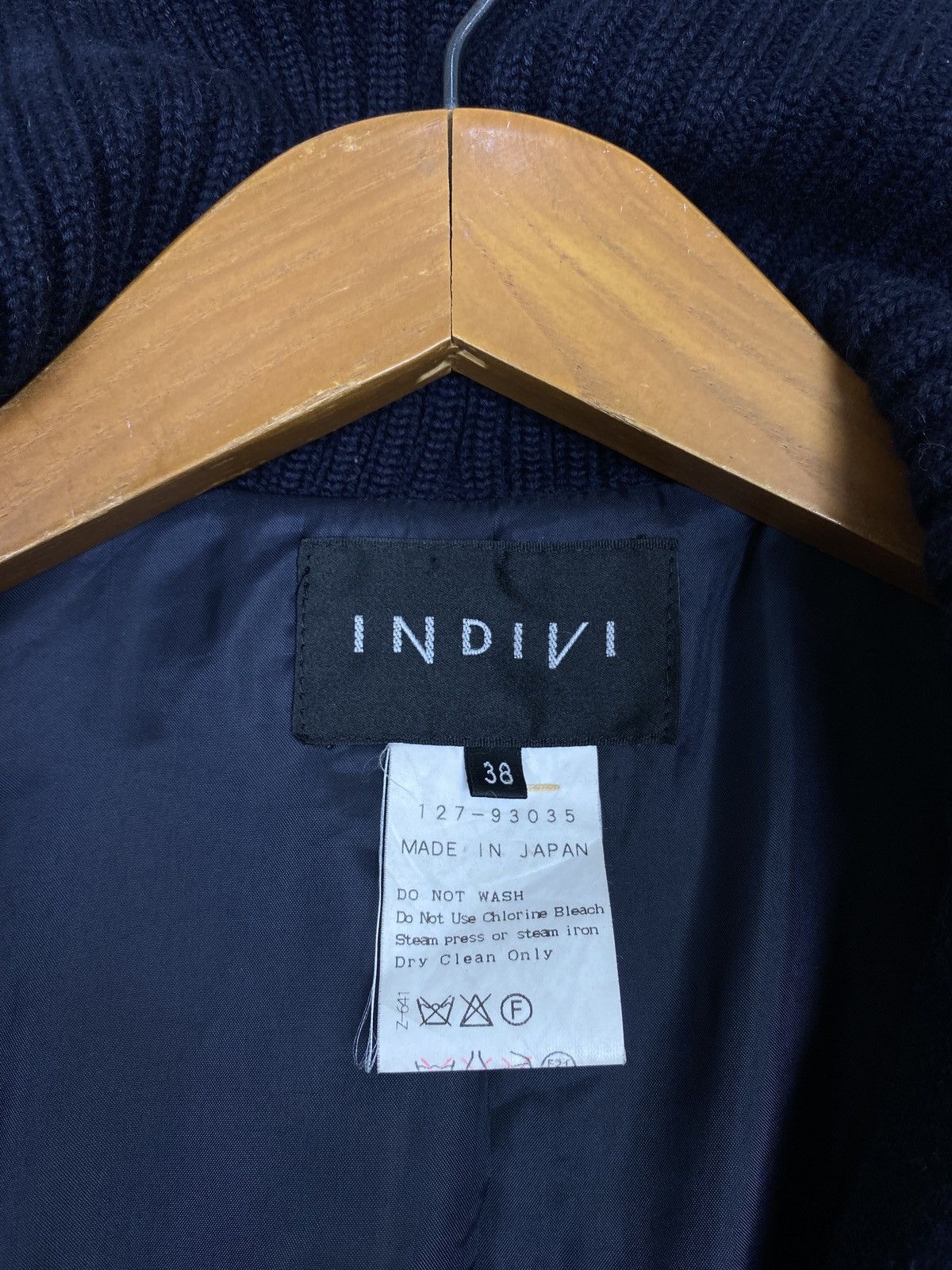 Japanese Brand Rare‼️ Indivi Long Coat Made in Japan (Women) Size S / US 4 / IT 40 - 4 Thumbnail