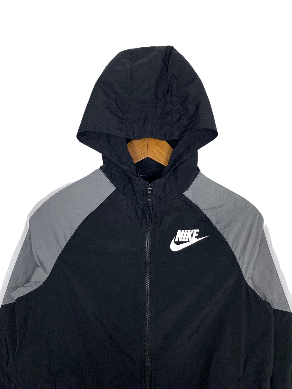 Nike Rare‼️ Nike Swoosh Hoodie Small Logo Size S / US 4 / IT 40 - 4 Thumbnail