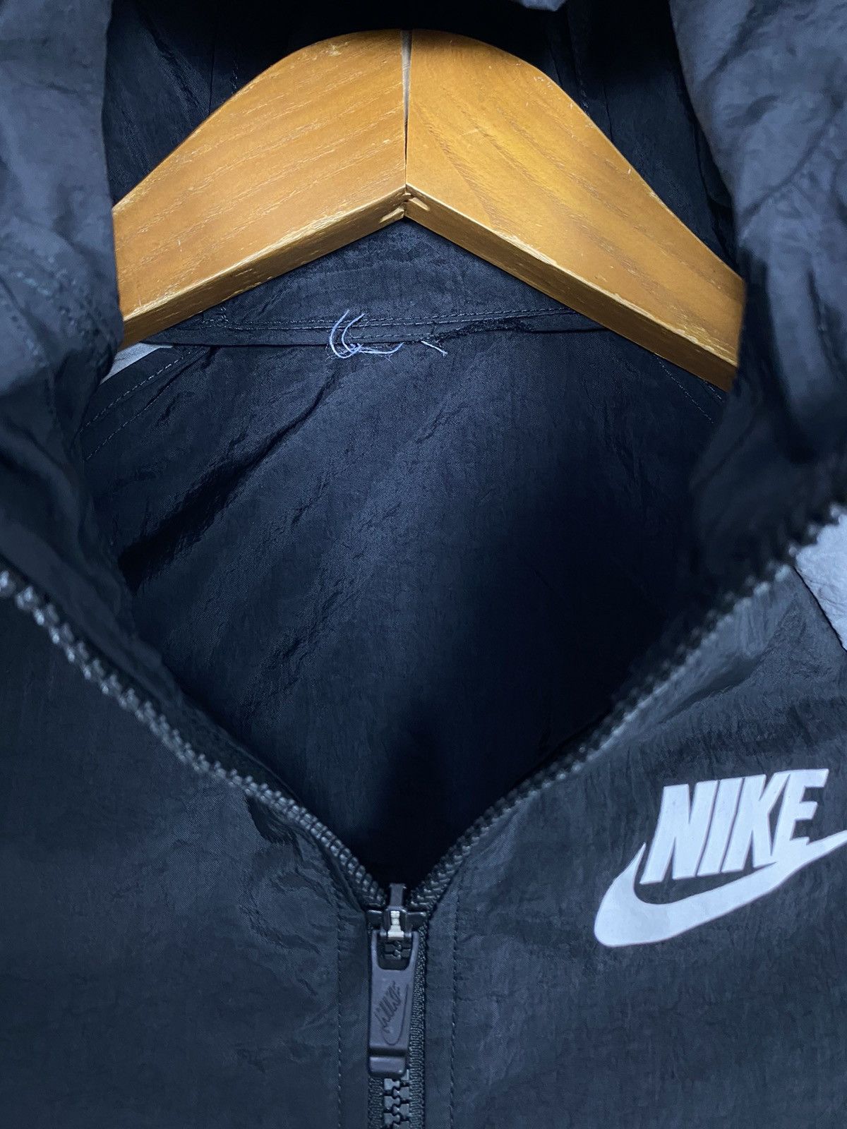 Nike Rare‼️ Nike Swoosh Hoodie Small Logo Size S / US 4 / IT 40 - 5 Thumbnail