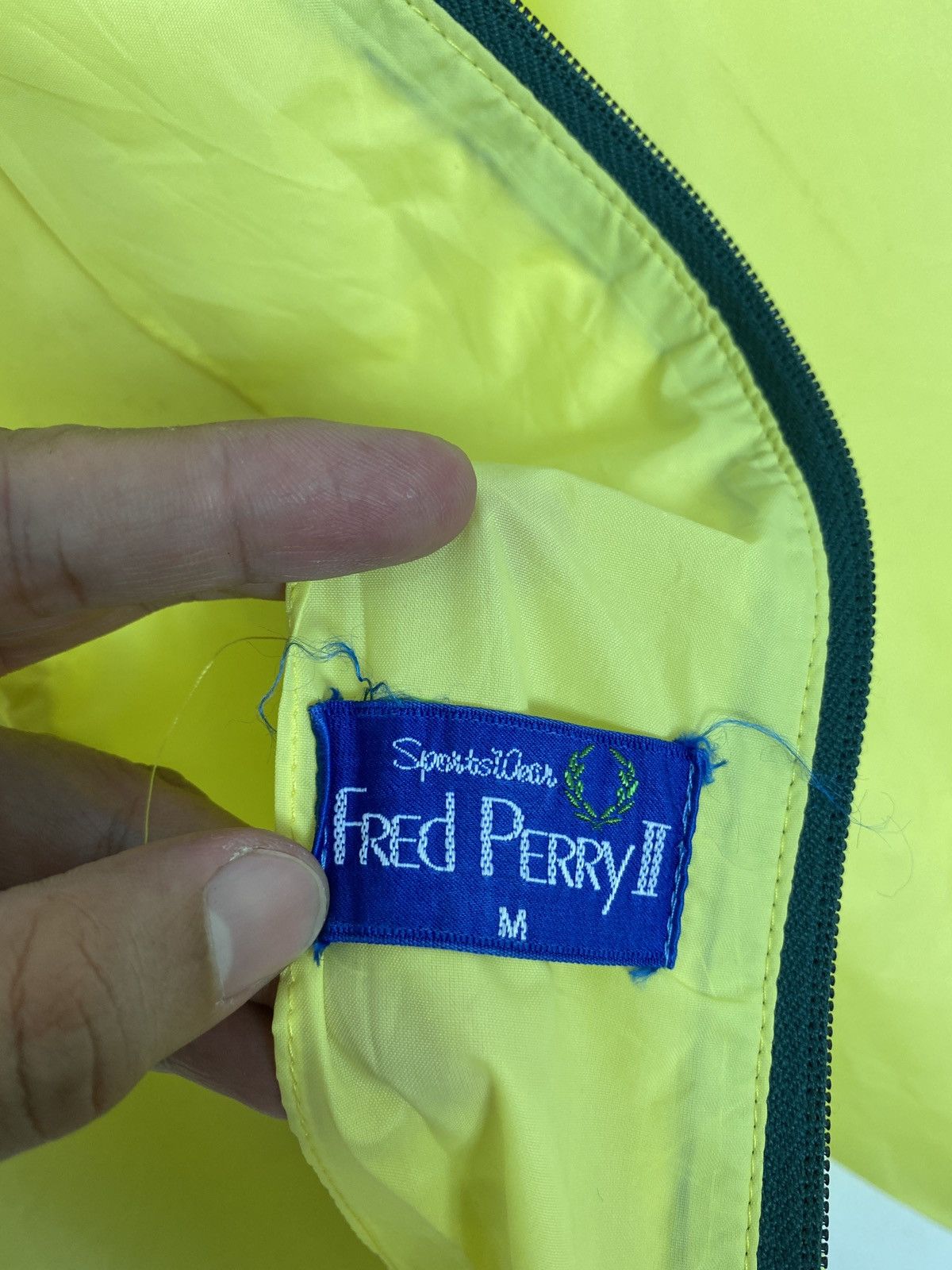 Fred Perry Rare‼️ Vintage Fred Perry Light Windbreker Small Logo Japan Size US M / EU 48-50 / 2 - 4 Thumbnail