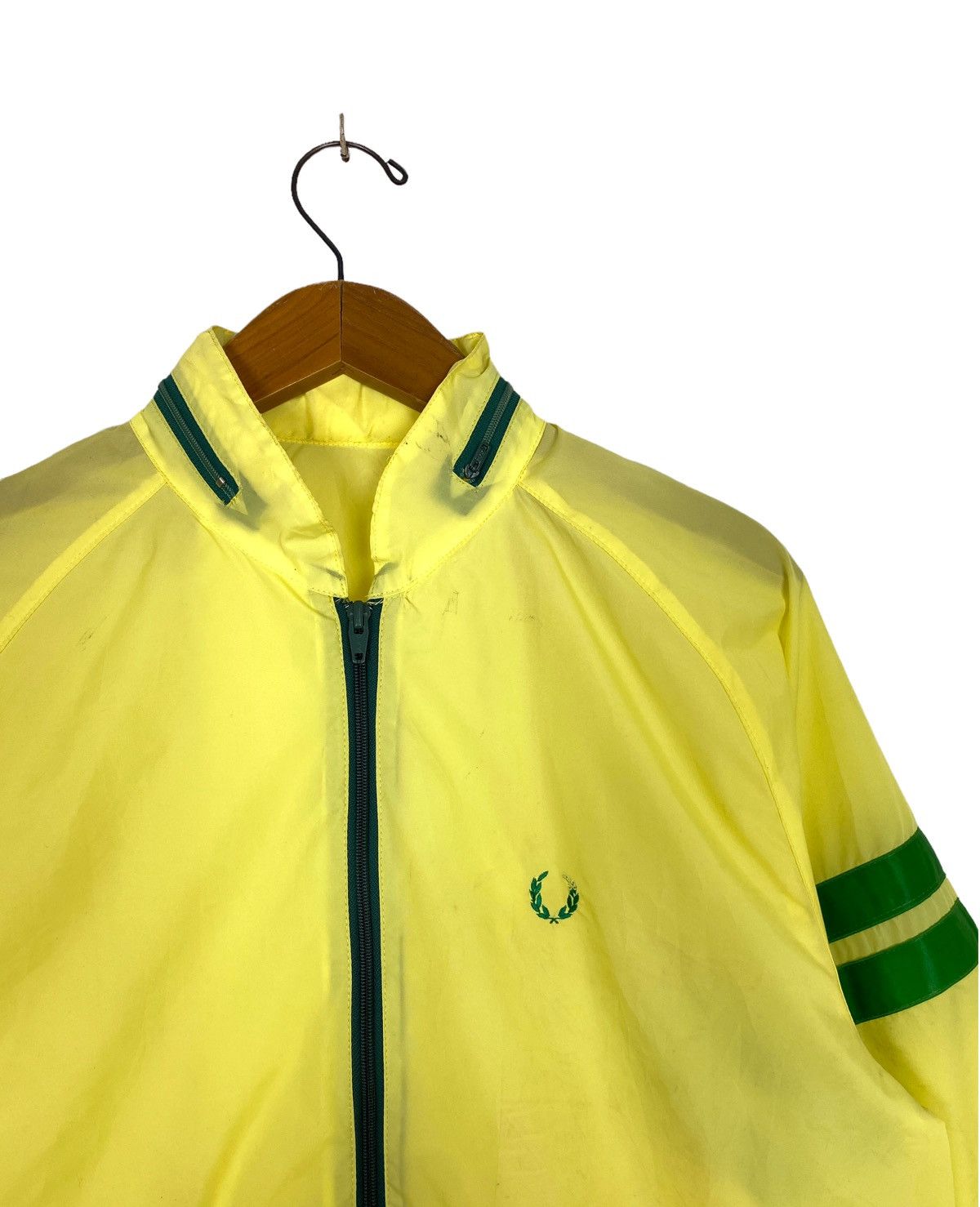 Fred Perry Rare‼️ Vintage Fred Perry Light Windbreker Small Logo Japan Size US M / EU 48-50 / 2 - 2 Thumbnail