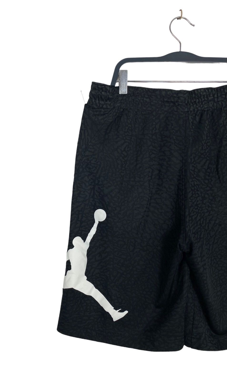 Nike Rare Nike Air Jordon Jumpman Logo Elephant Print Short Pants Size US 31 - 5 Thumbnail