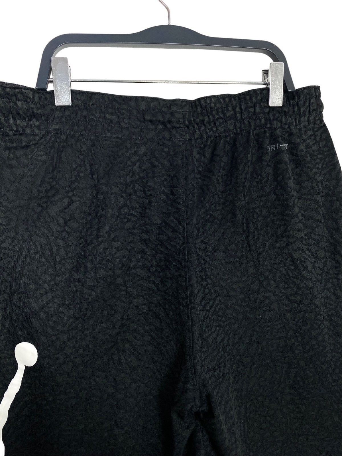 Nike Rare Nike Air Jordon Jumpman Logo Elephant Print Short Pants Size US 31 - 10 Thumbnail