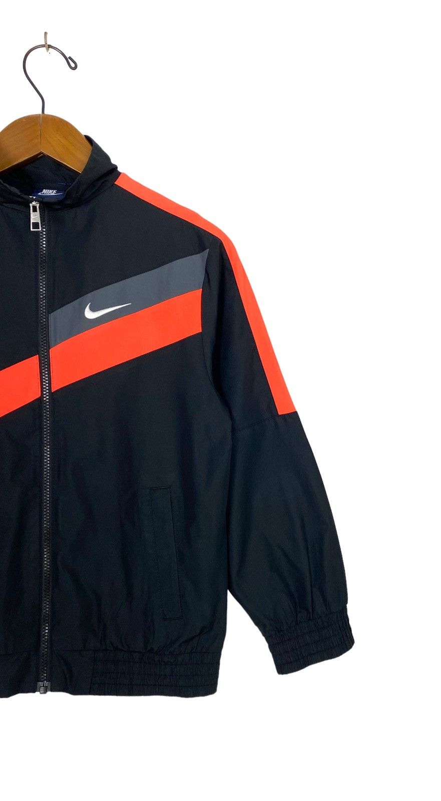 Nike Rare‼️ Nike Swoosh Light Jacket Size S / US 4 / IT 40 - 2 Thumbnail