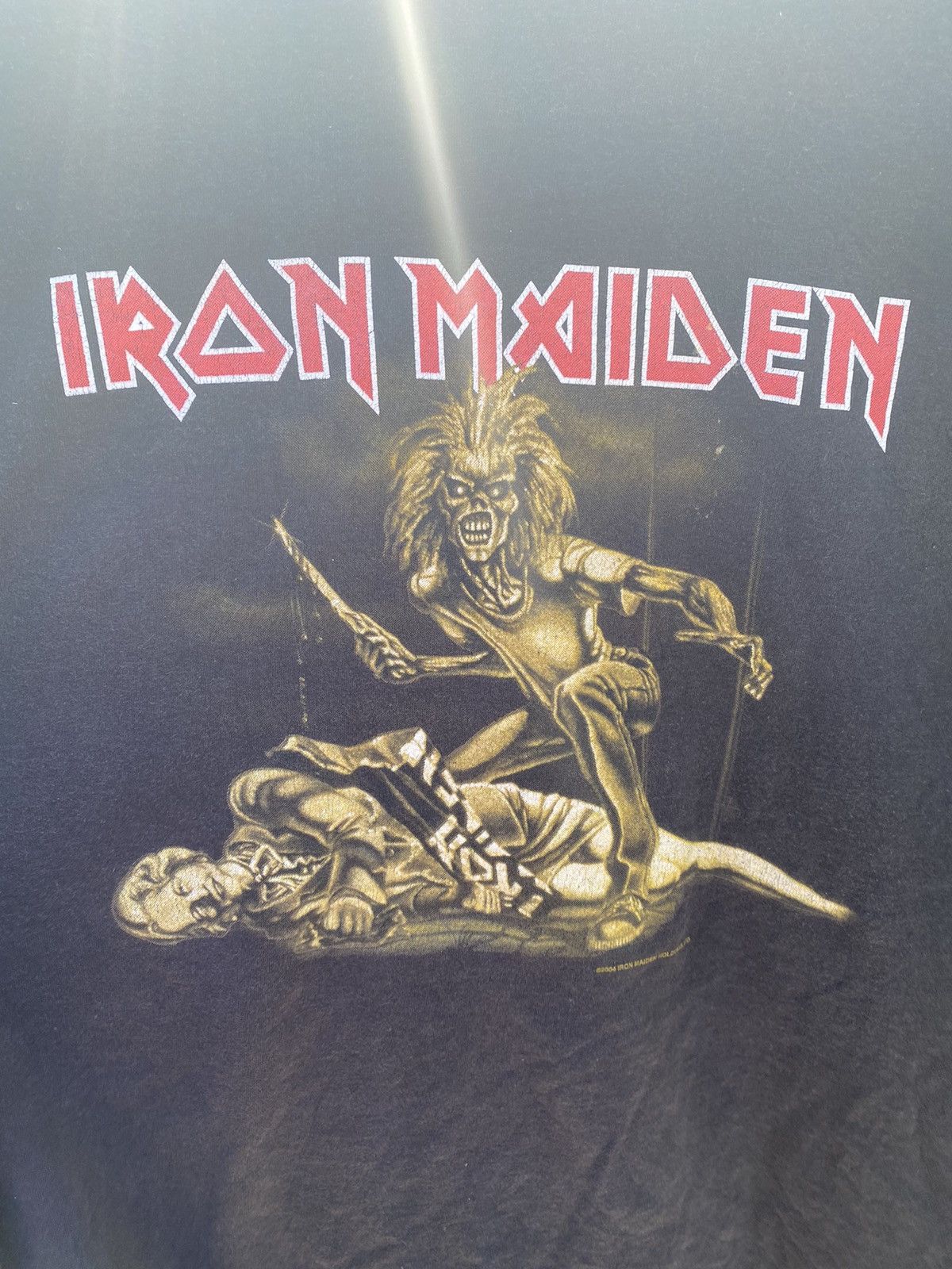 Band Tees Vintage Distressed Iron Maiden 2004 Tshirt Size US XL / EU 56 / 4 - 3 Thumbnail