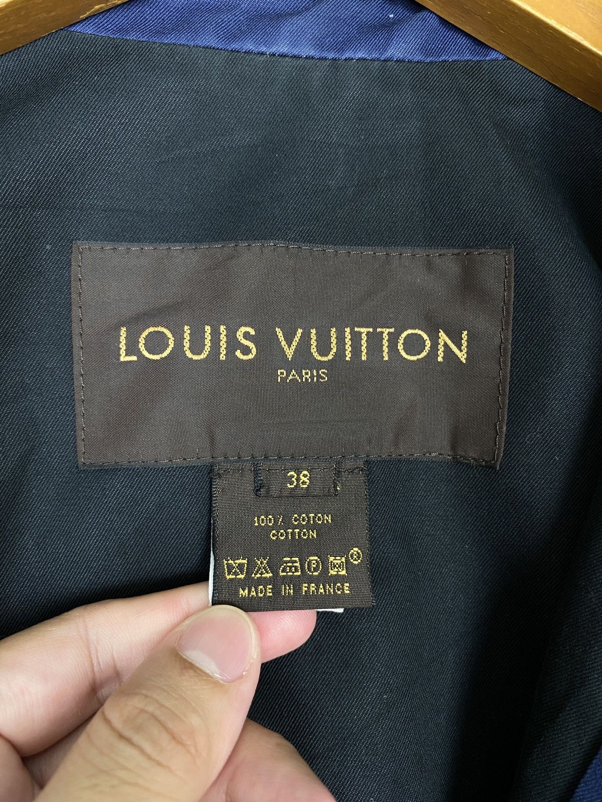 Louis Vuitton FINAL PRICE‼️ Louis Vuitton Paris Trenchcoat France (Women) Size S / US 4 / IT 40 - 5 Thumbnail