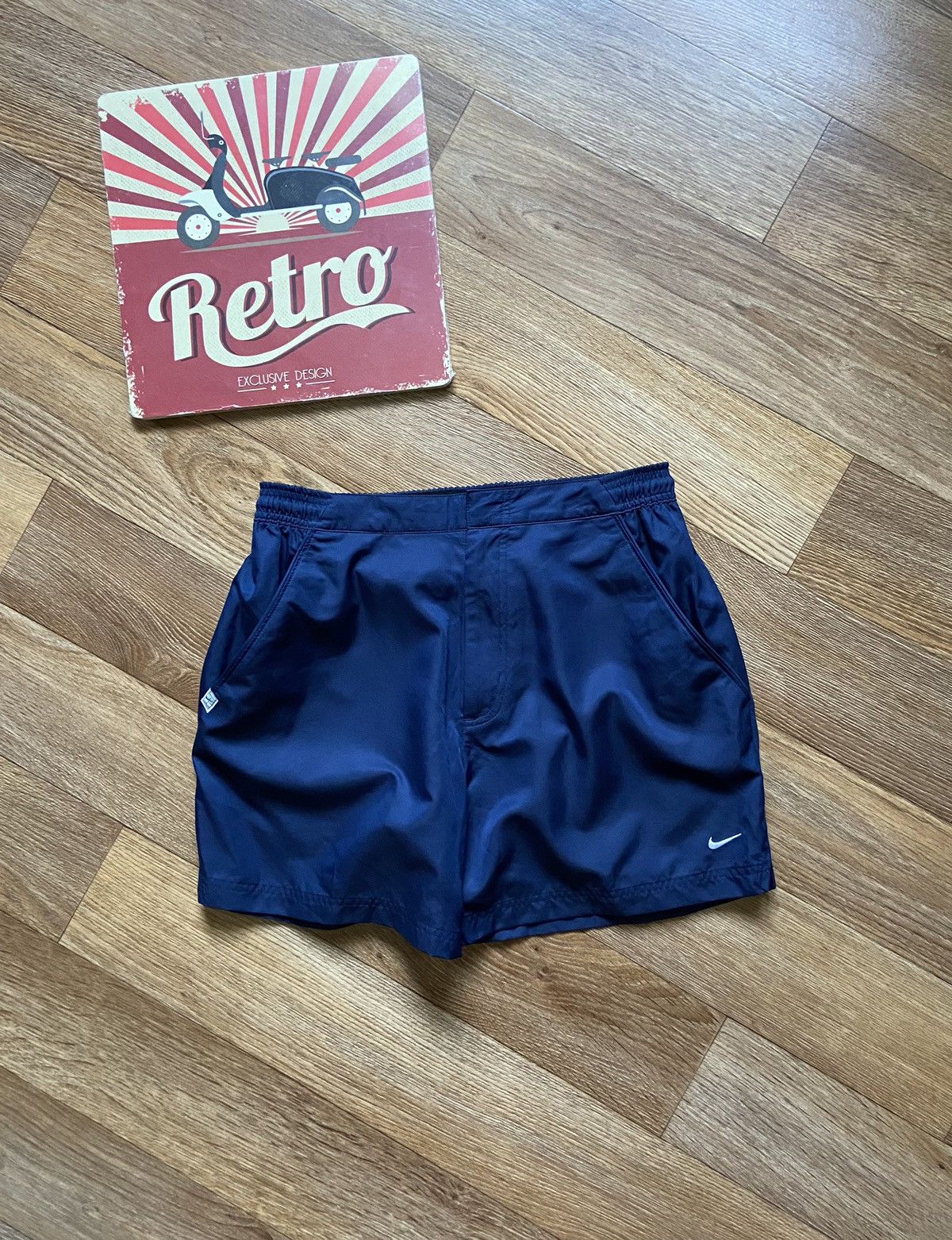 Nike Nike Court Basic Mini Logo Shorts Size US 32 / EU 48 - 1 Thumbnail