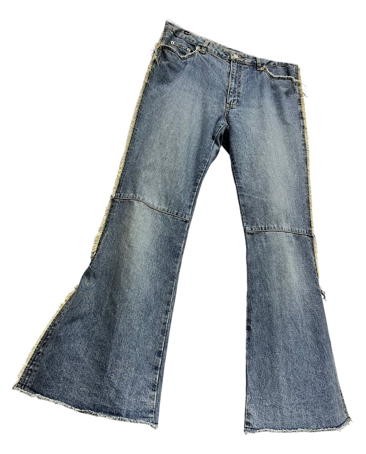 Designer × Japanese Brand × Vintage Vintage 90’s Japanese Denim Frayed Hem Bell Bottom Flared Size US 32 / EU 48 - 3 Thumbnail