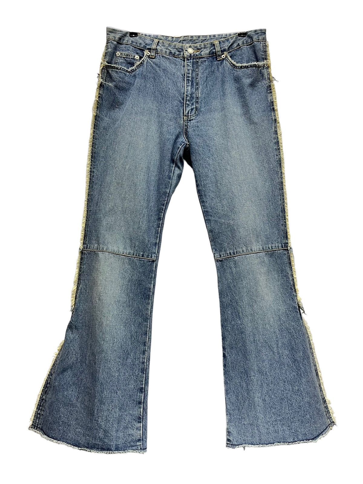 Designer × Japanese Brand × Vintage Vintage 90’s Japanese Denim Frayed Hem Bell Bottom Flared Size US 32 / EU 48 - 1 Thumbnail