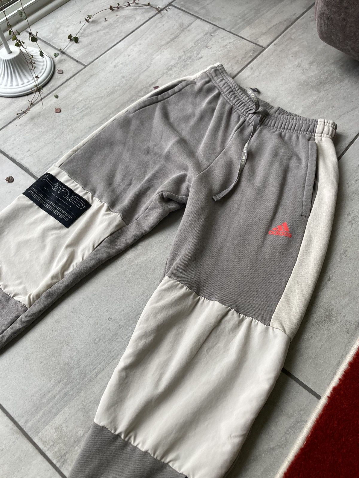 Adidas Adidas three stripes sweatpants Size US 32 / EU 48 - 1 Thumbnail