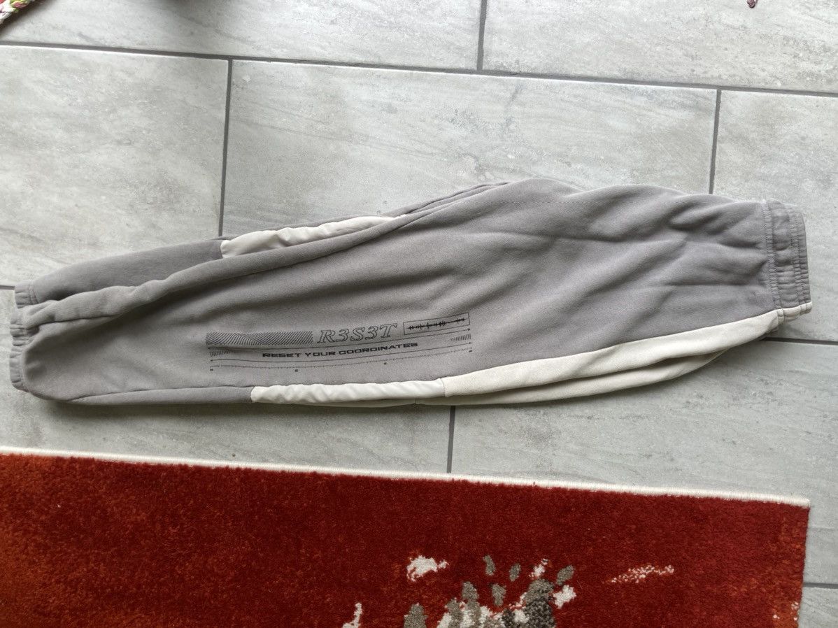 Adidas Adidas three stripes sweatpants Size US 32 / EU 48 - 6 Thumbnail