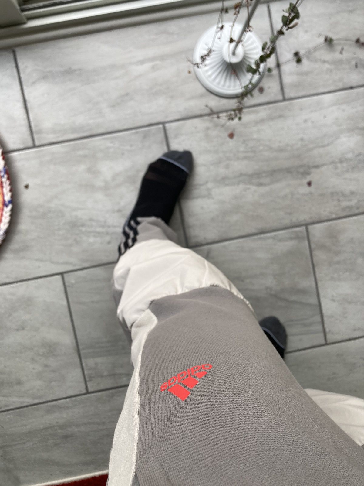 Adidas Adidas three stripes sweatpants Size US 32 / EU 48 - 2 Thumbnail