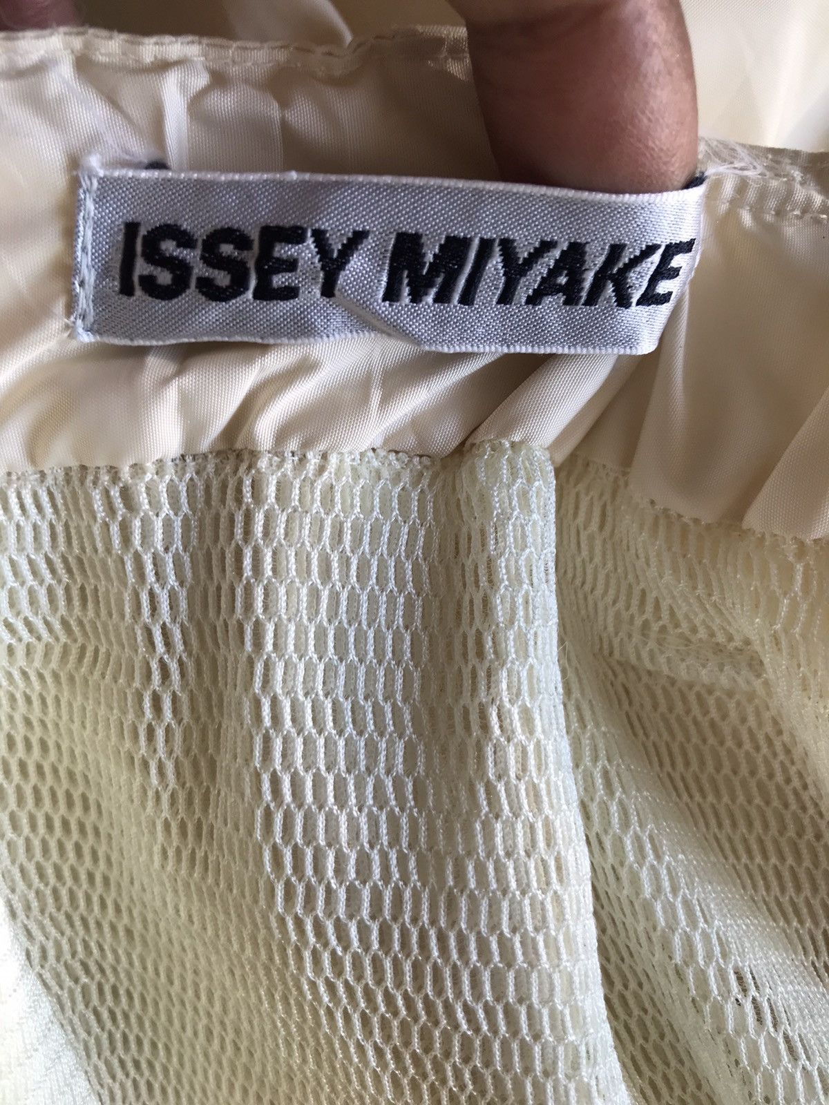 Issey Miyake Issey Miyake Skirt Waist 30” inches up to 36” Windbreaker Size 36" / US 14 / IT 50 - 9 Thumbnail