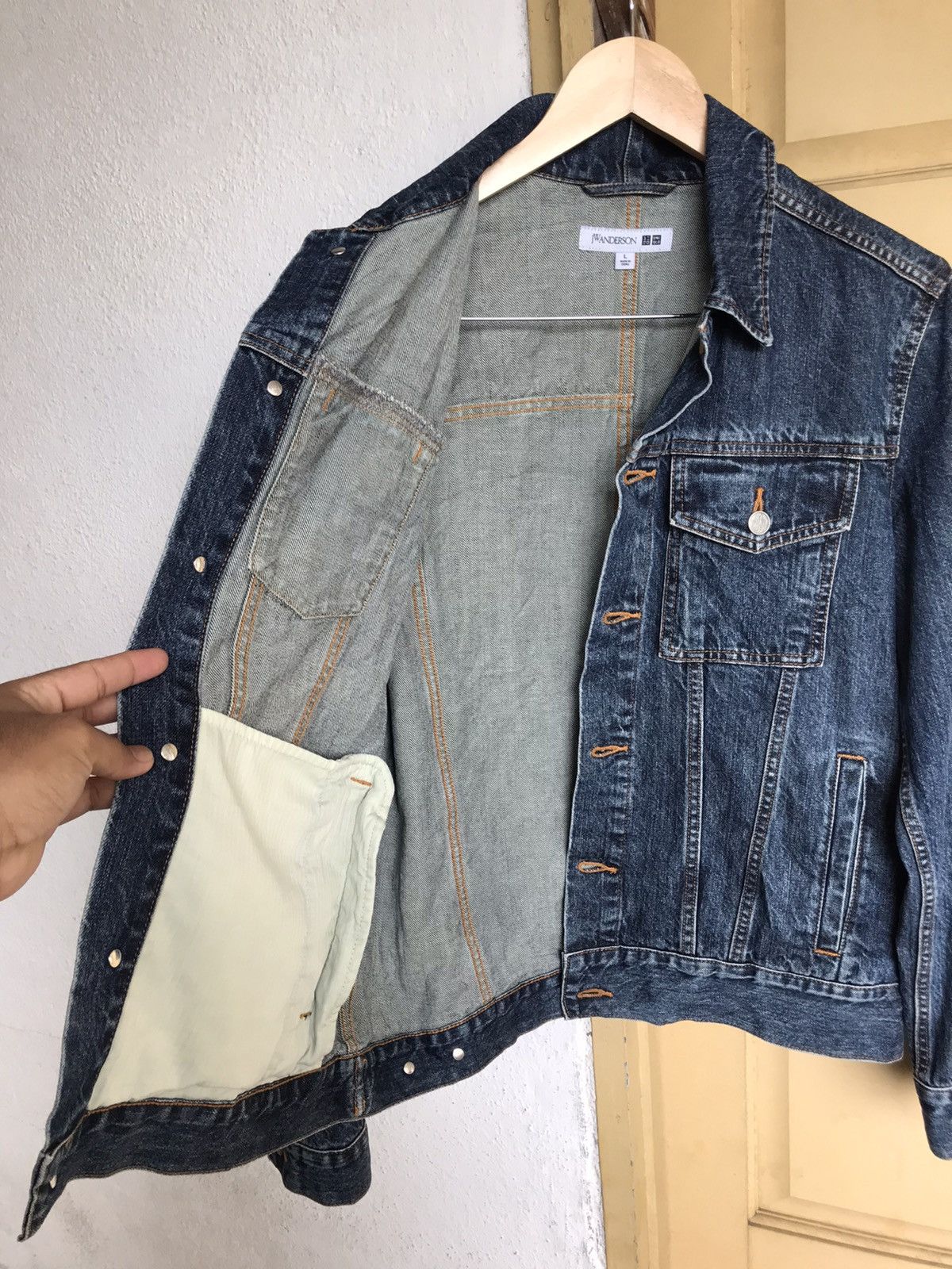 JW Anderson Vintage J.W.Anderson x Uniqlo Denim Trucker Jacket Size US L / EU 52-54 / 3 - 17 Thumbnail