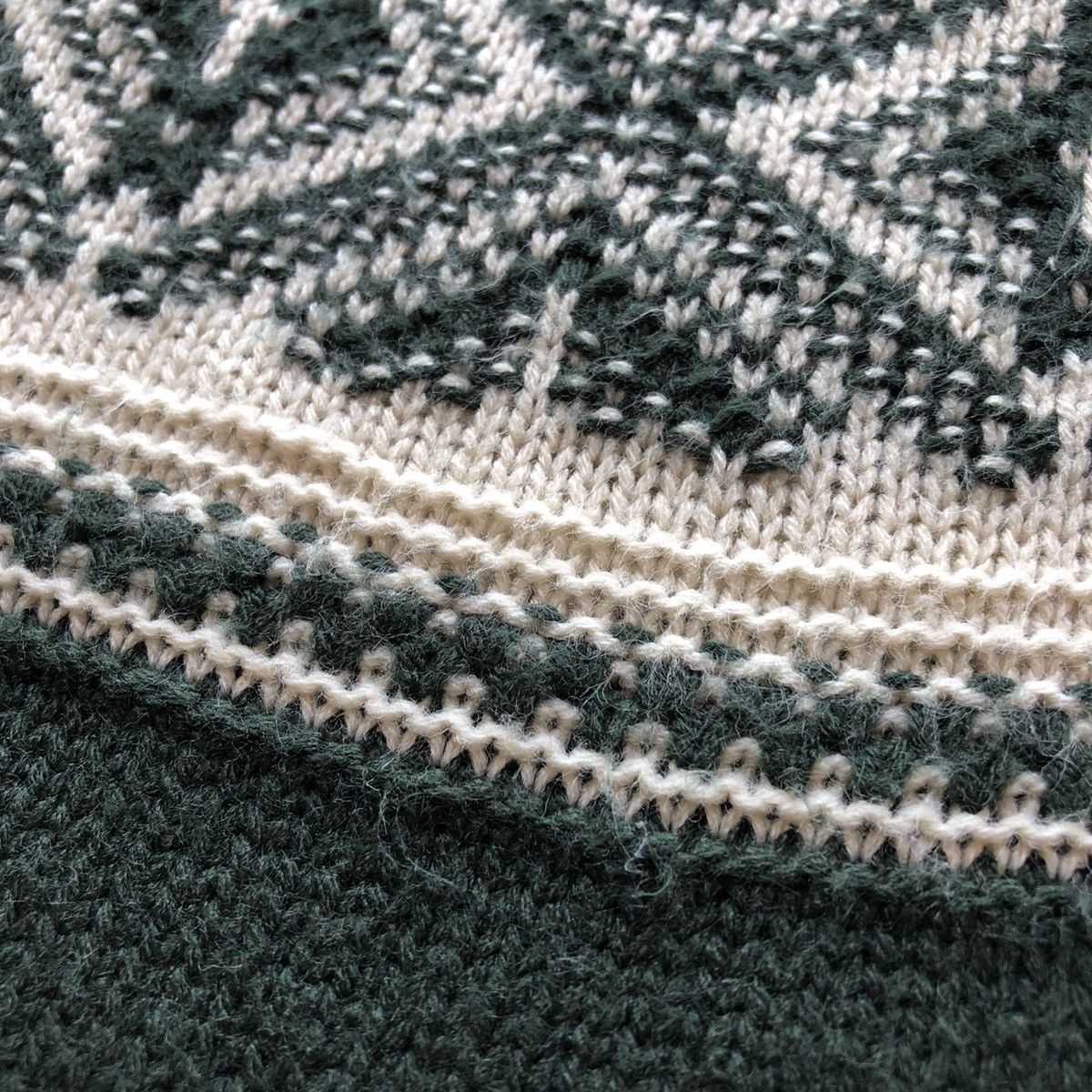 Aran Isles Knitwear Vintage Knitwear Sweater by Avan Lily Size US S / EU 44-46 / 1 - 9 Thumbnail