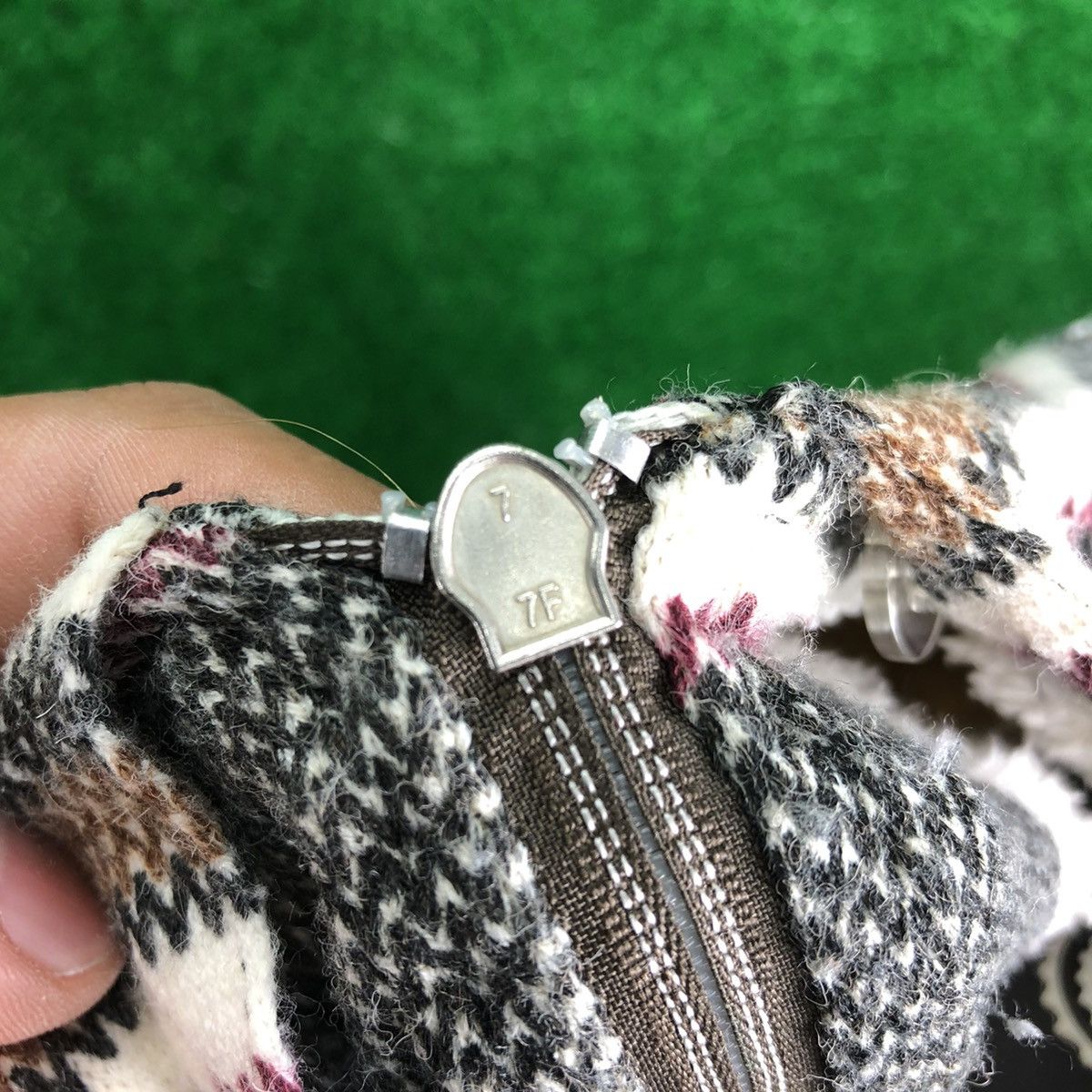 Japanese Brand Vintage Navajo Knit Sweater Hoodie Fleece Lining by Rackbird Size US M / EU 48-50 / 2 - 8 Thumbnail