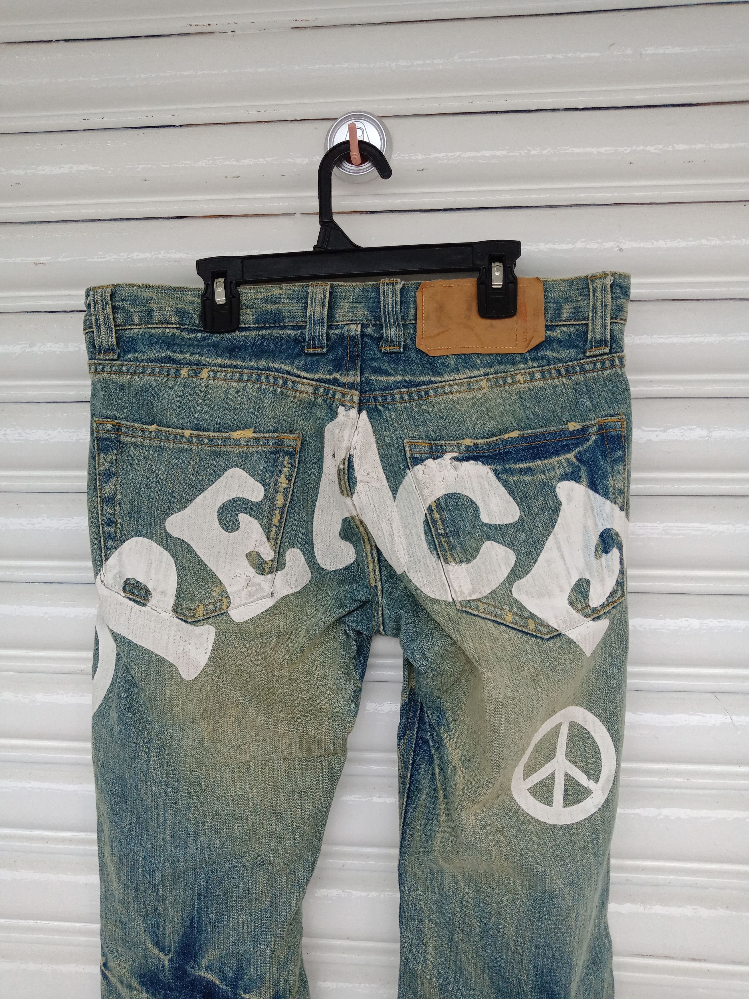 In The Attic Loma Doine Anarchy Peace Mudwash Distressed Flare Size US 31 - 5 Thumbnail