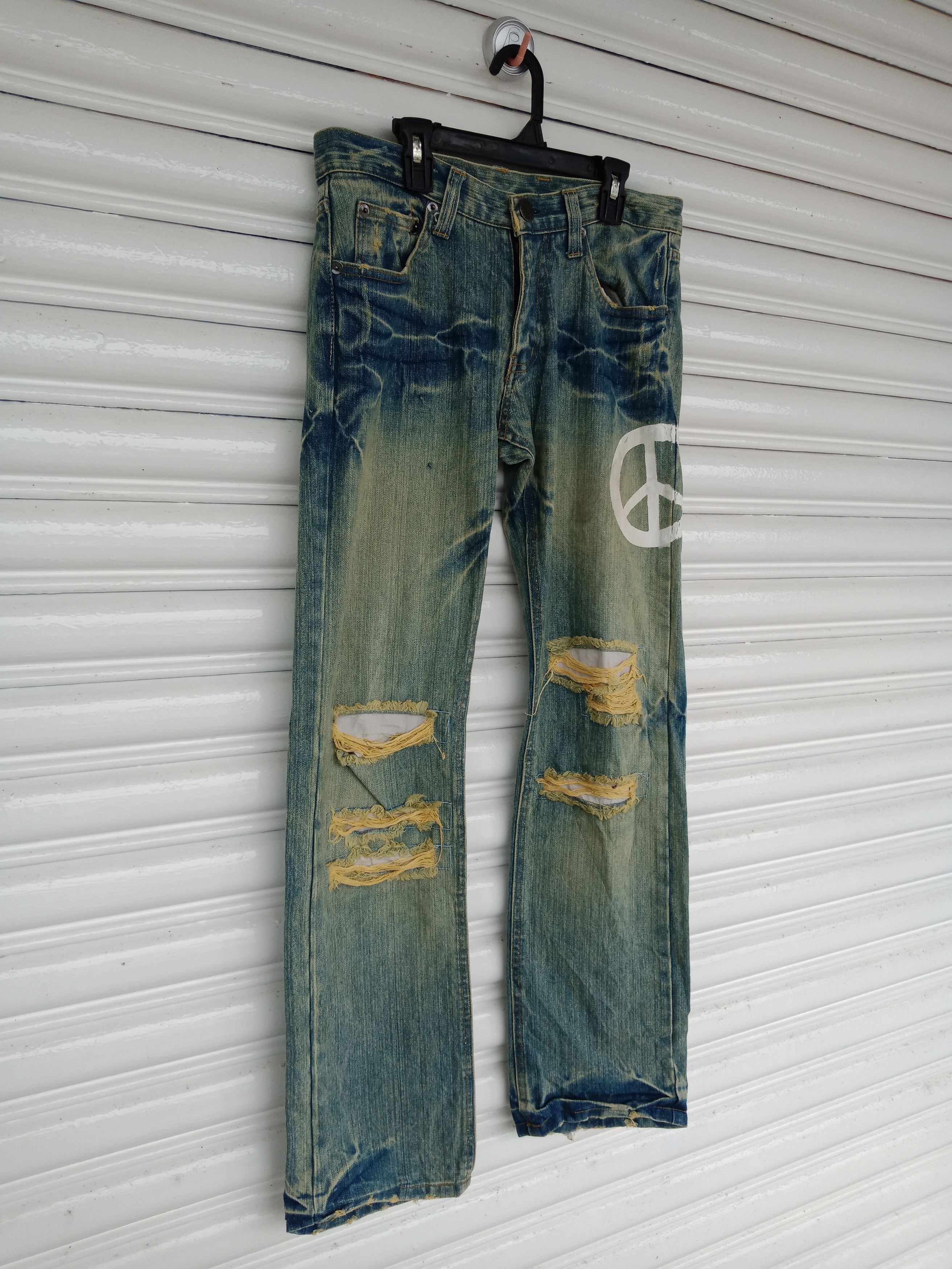 In The Attic Loma Doine Anarchy Peace Mudwash Distressed Flare Size US 31 - 4 Thumbnail